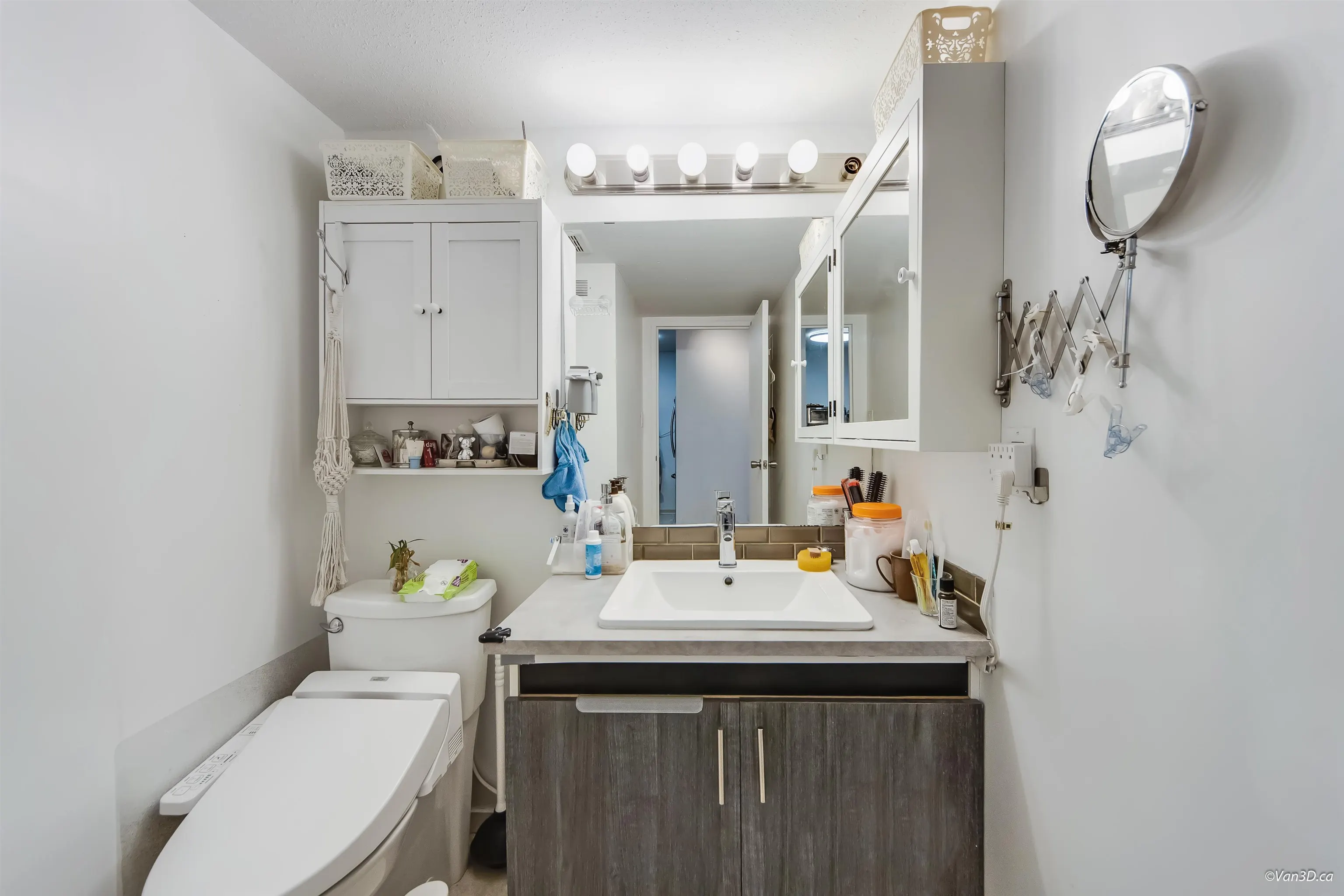 304 7100 Gilbert Road