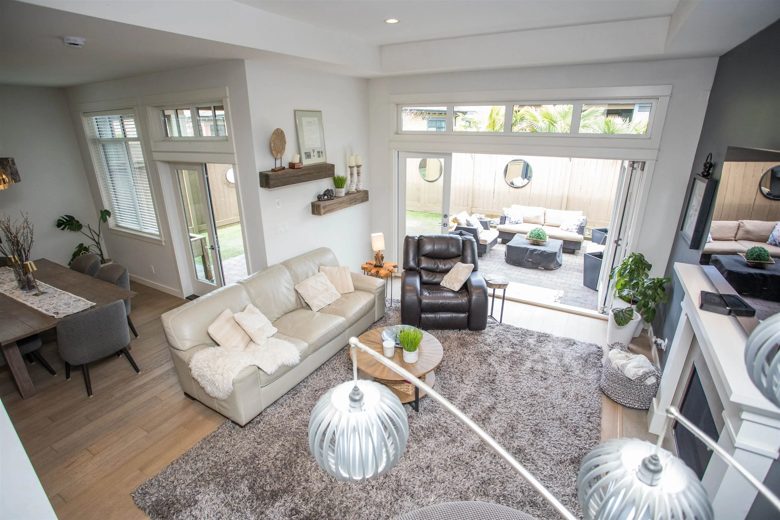 5009 Cedar Springs Drive