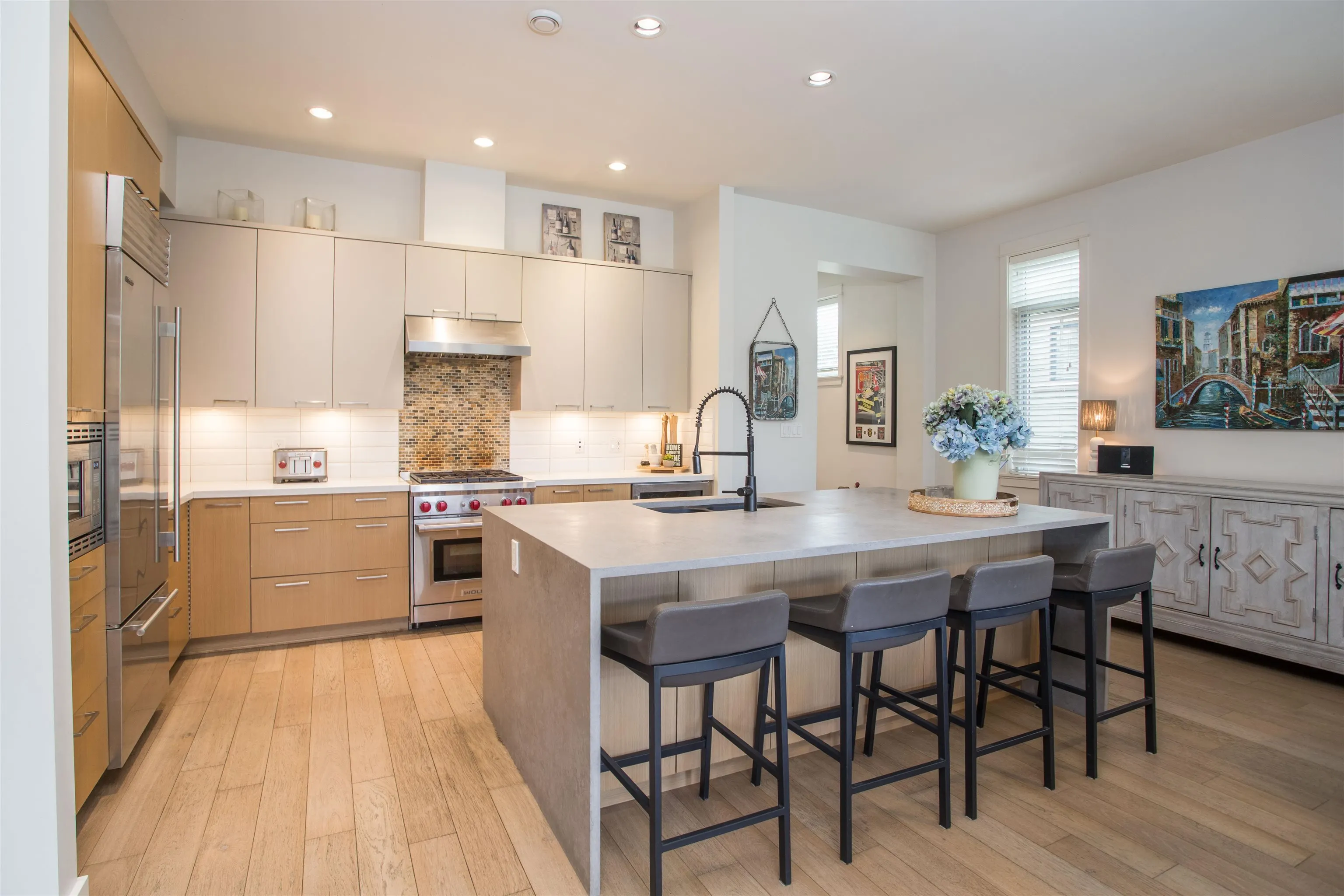 5009 Cedar Springs Drive