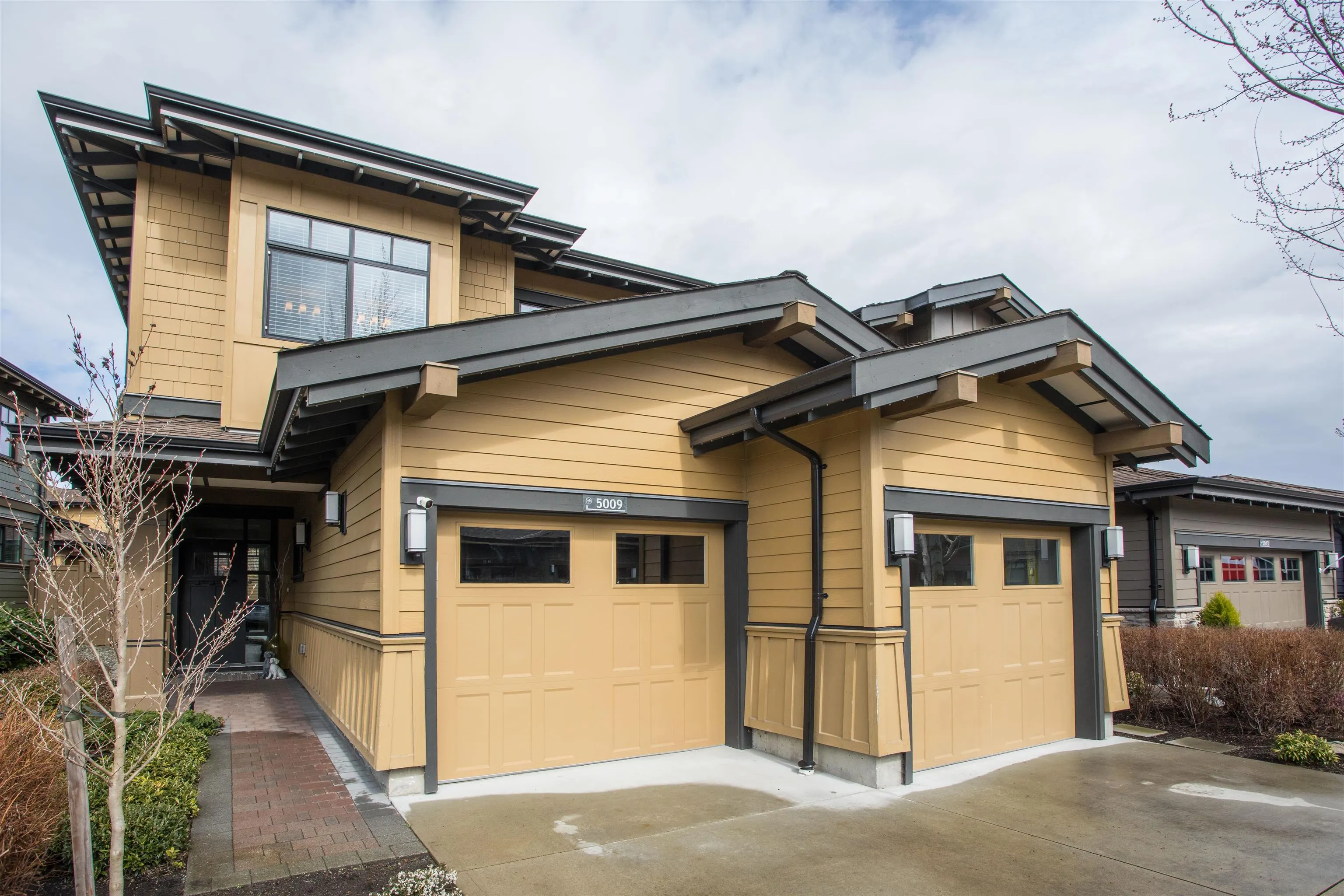 5009 Cedar Springs Drive