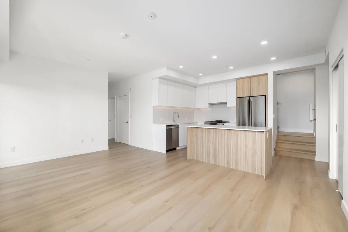 605 2450 Garden Drive