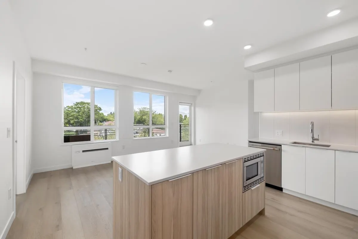 605 2450 Garden Drive