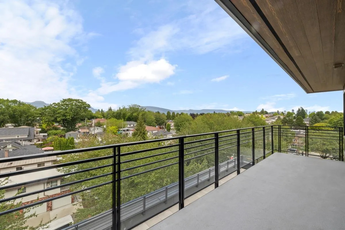605 2450 Garden Drive