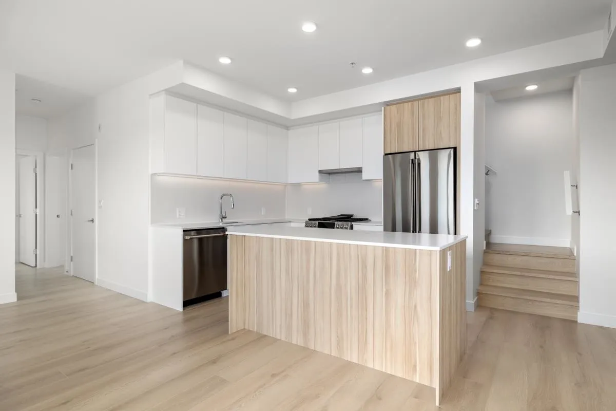 605 2450 Garden Drive