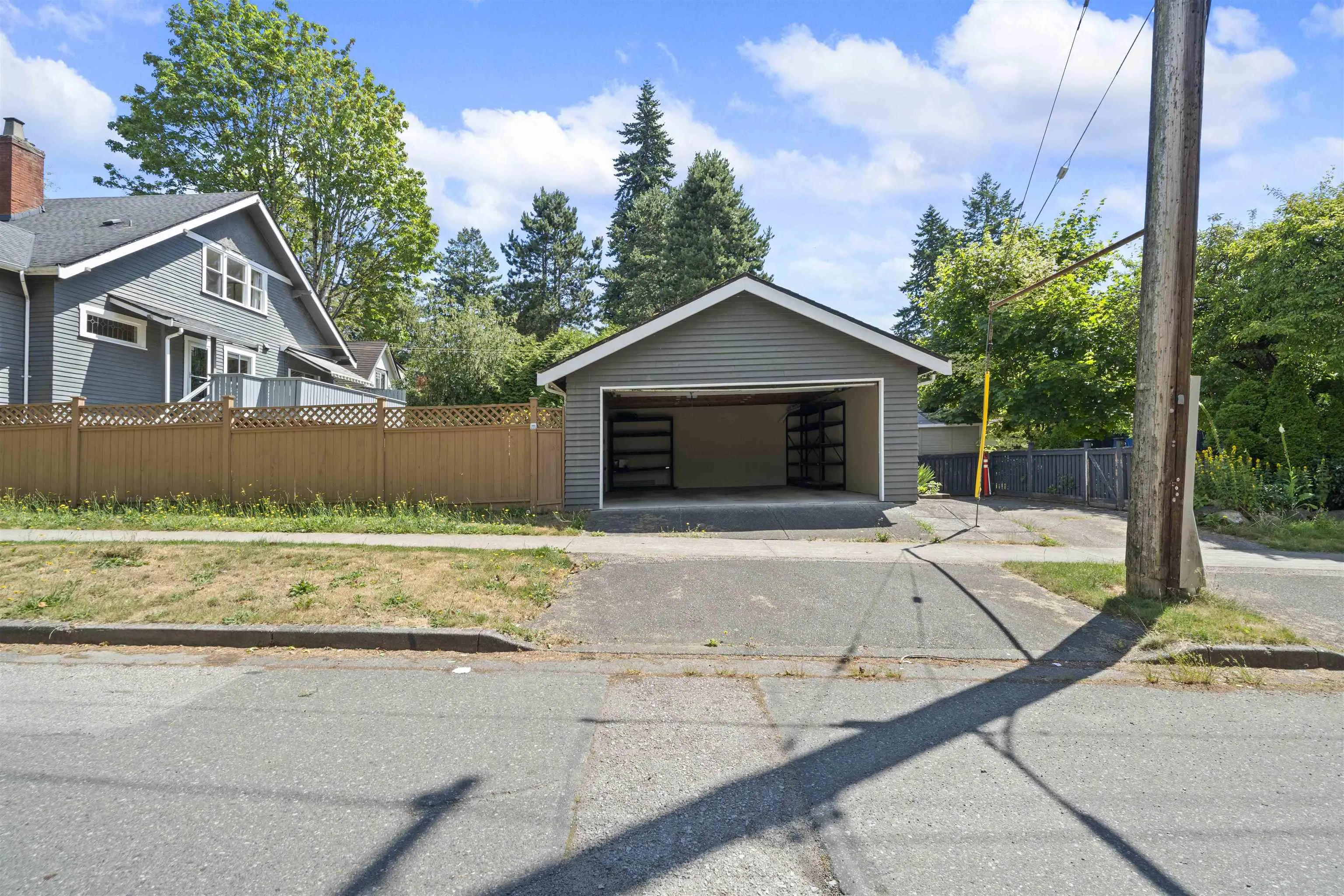 3492 W 34th Avenue