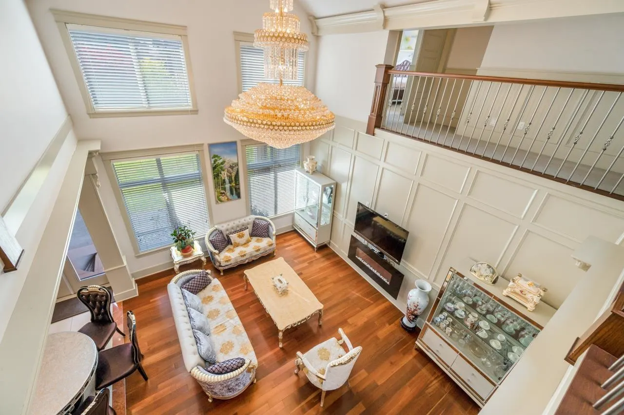 8511 Sunnywood Drive