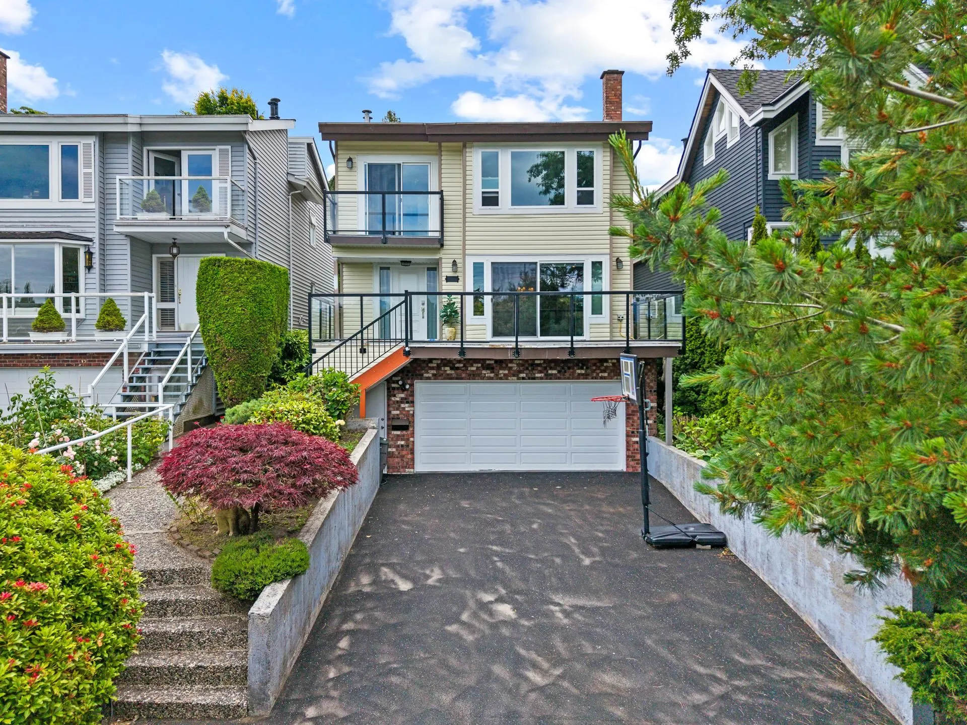 1868 W 34th Avenue