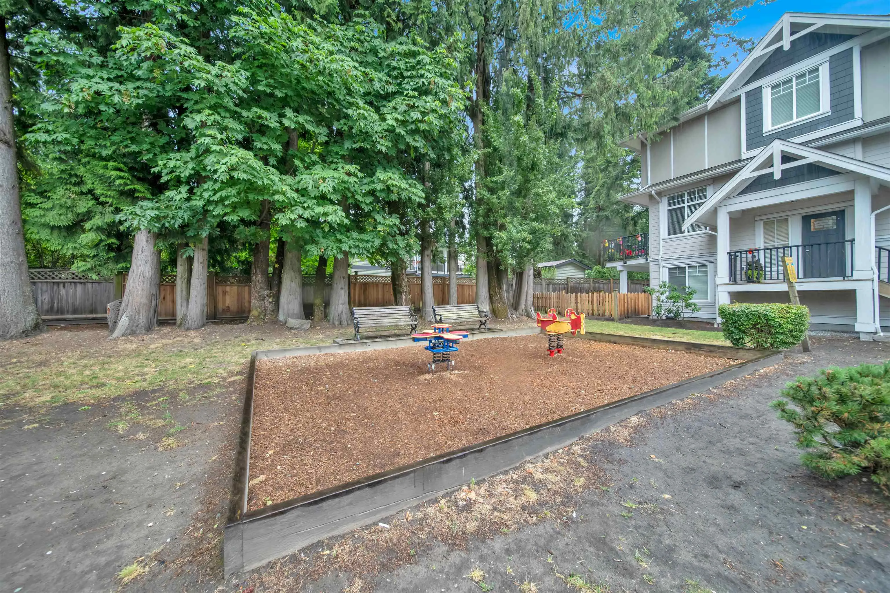 33 12775 63 Avenue
