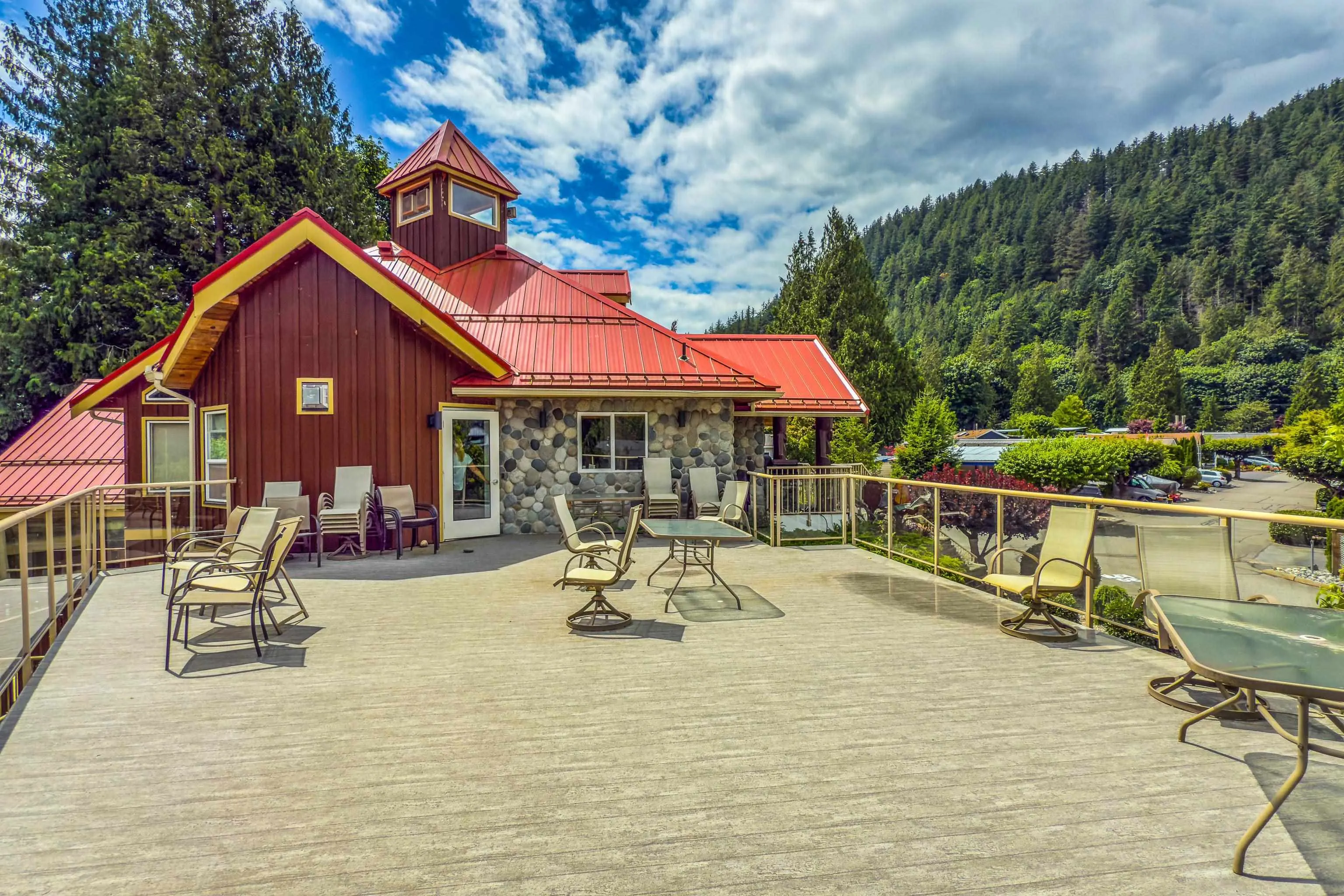 76 14600 Morris Valley Road