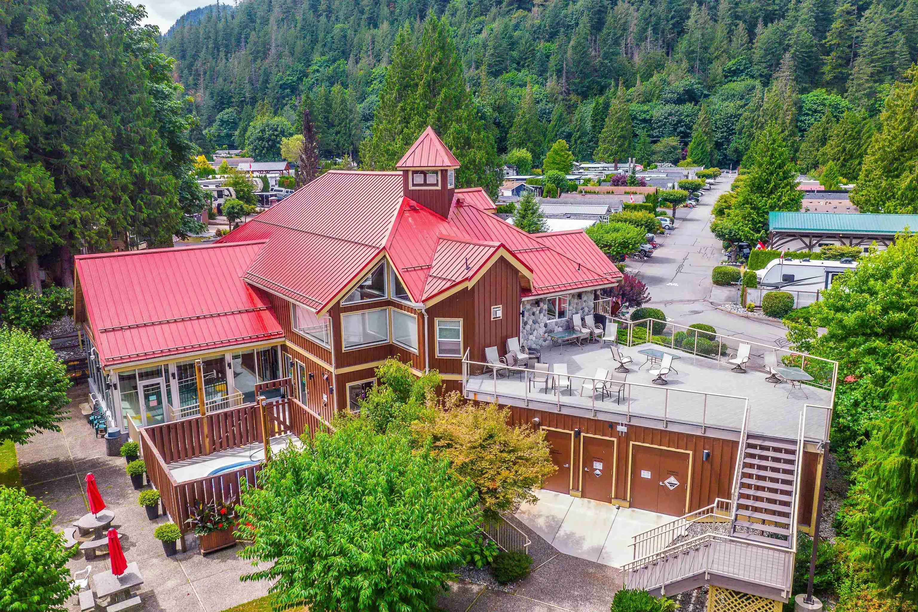 76 14600 Morris Valley Road