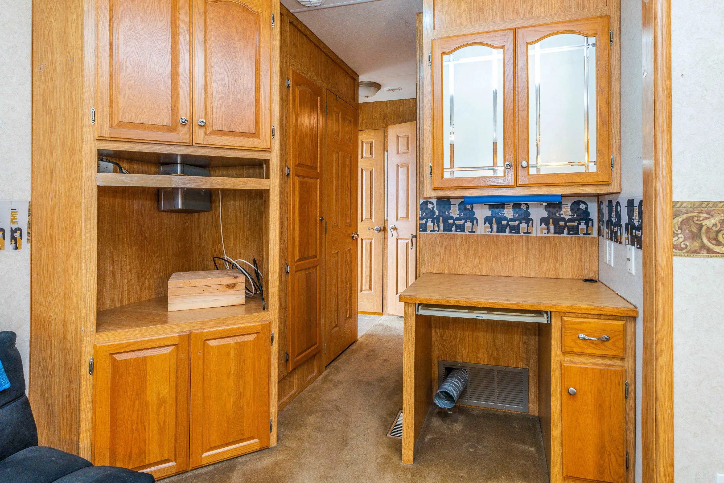 76 14600 Morris Valley Road