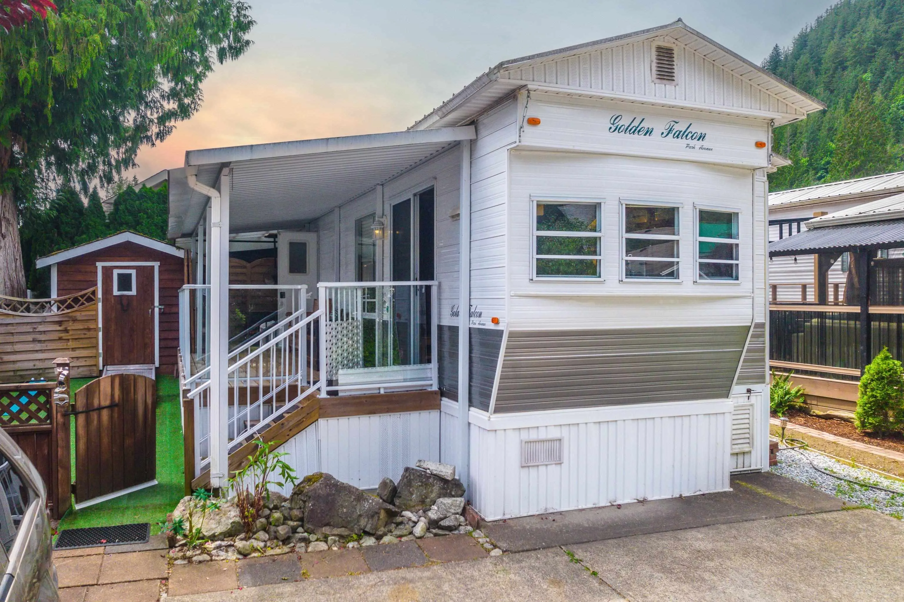 76 14600 Morris Valley Road