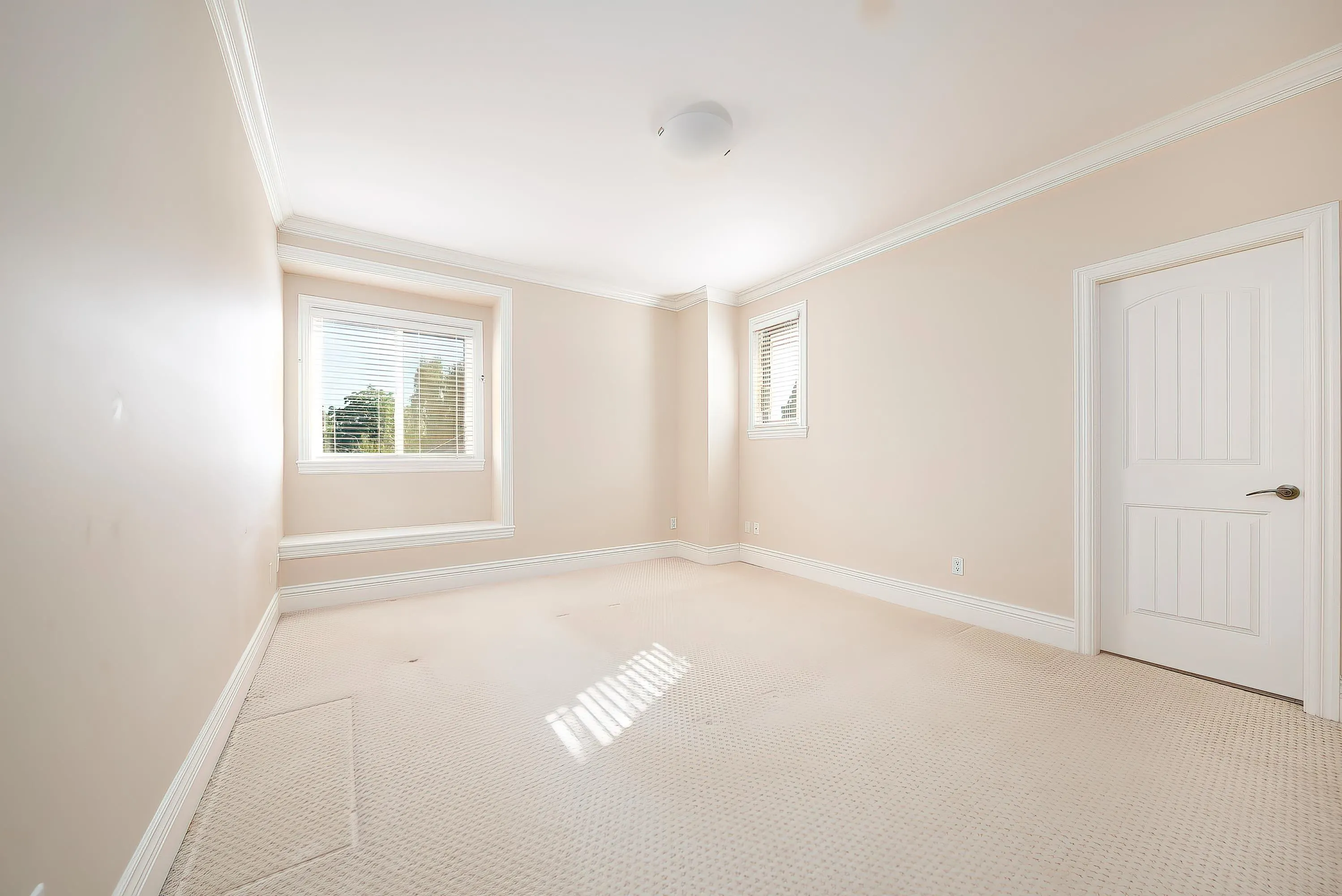 7600 Lancing Court