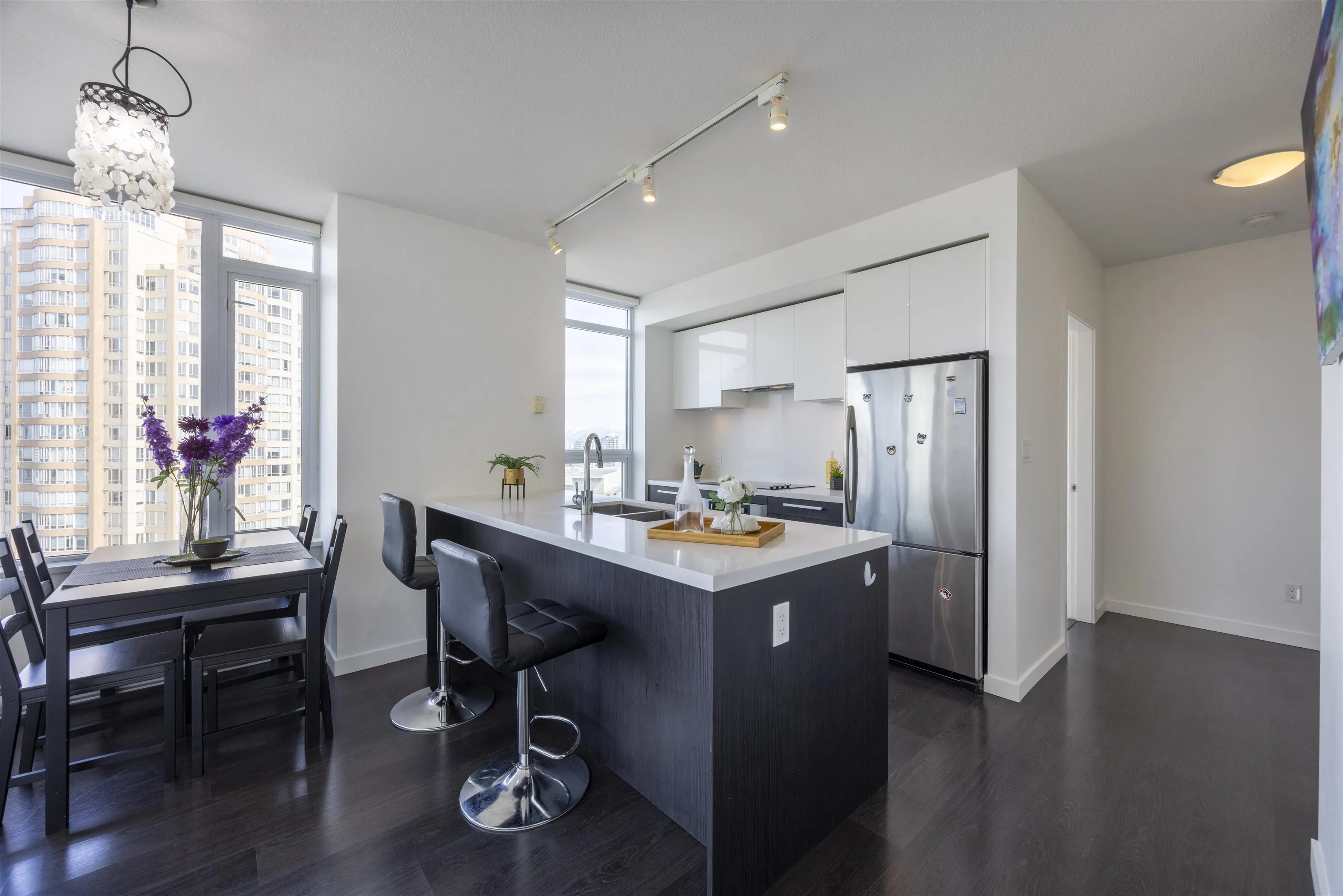 1709 6333 Silver Avenue