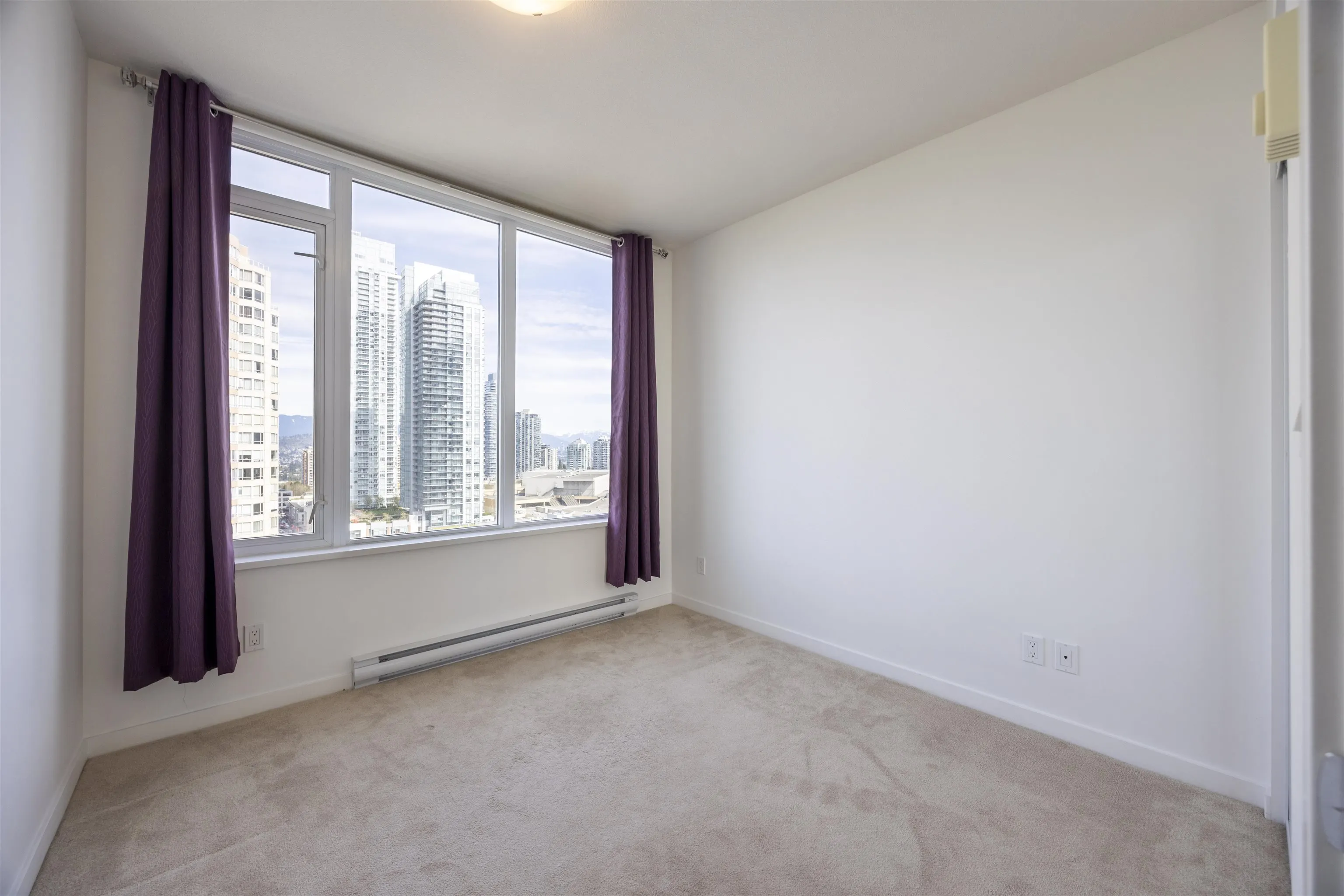 1709 6333 Silver Avenue