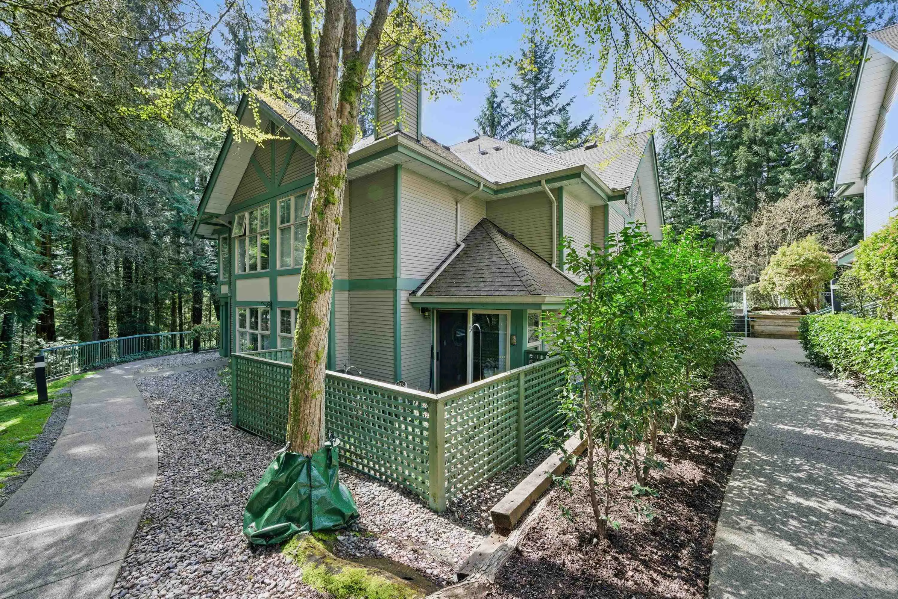 4 65 Foxwood Drive