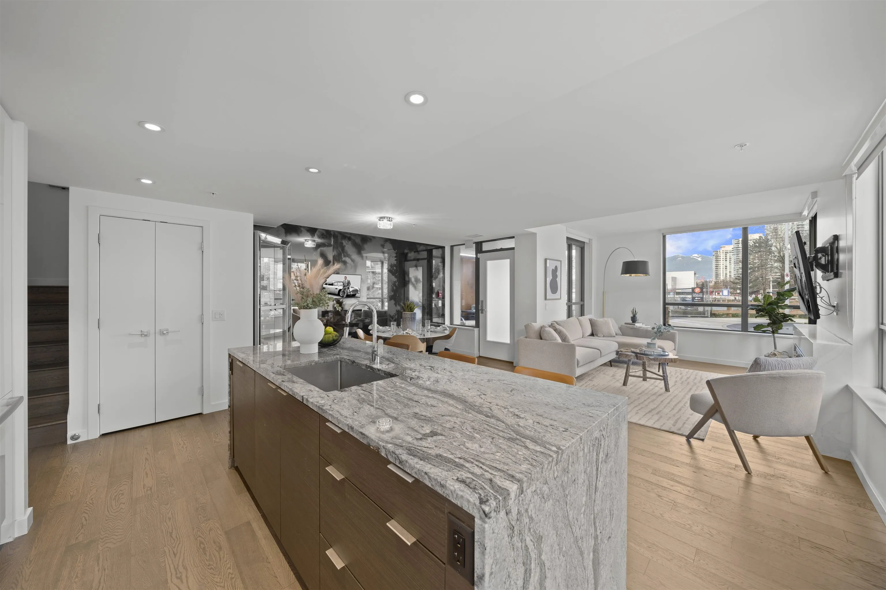 1672 Pullman Porter Street