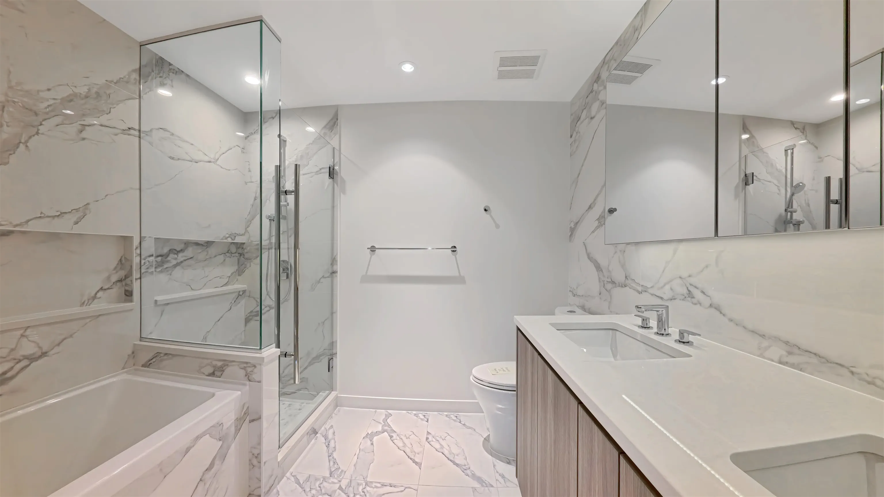893 8671 Hazelbridge Way