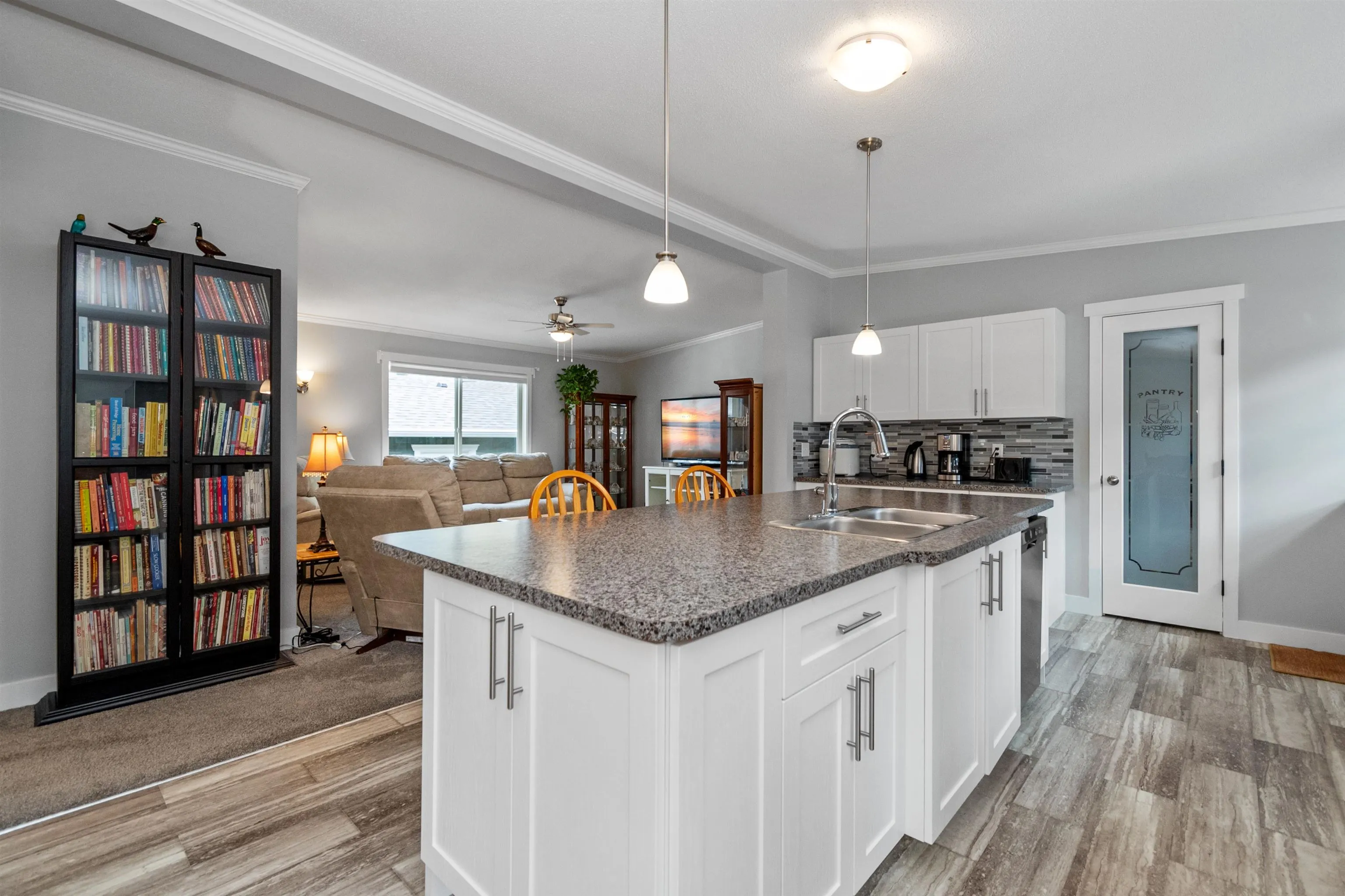 36 59060 Lougheed Highway