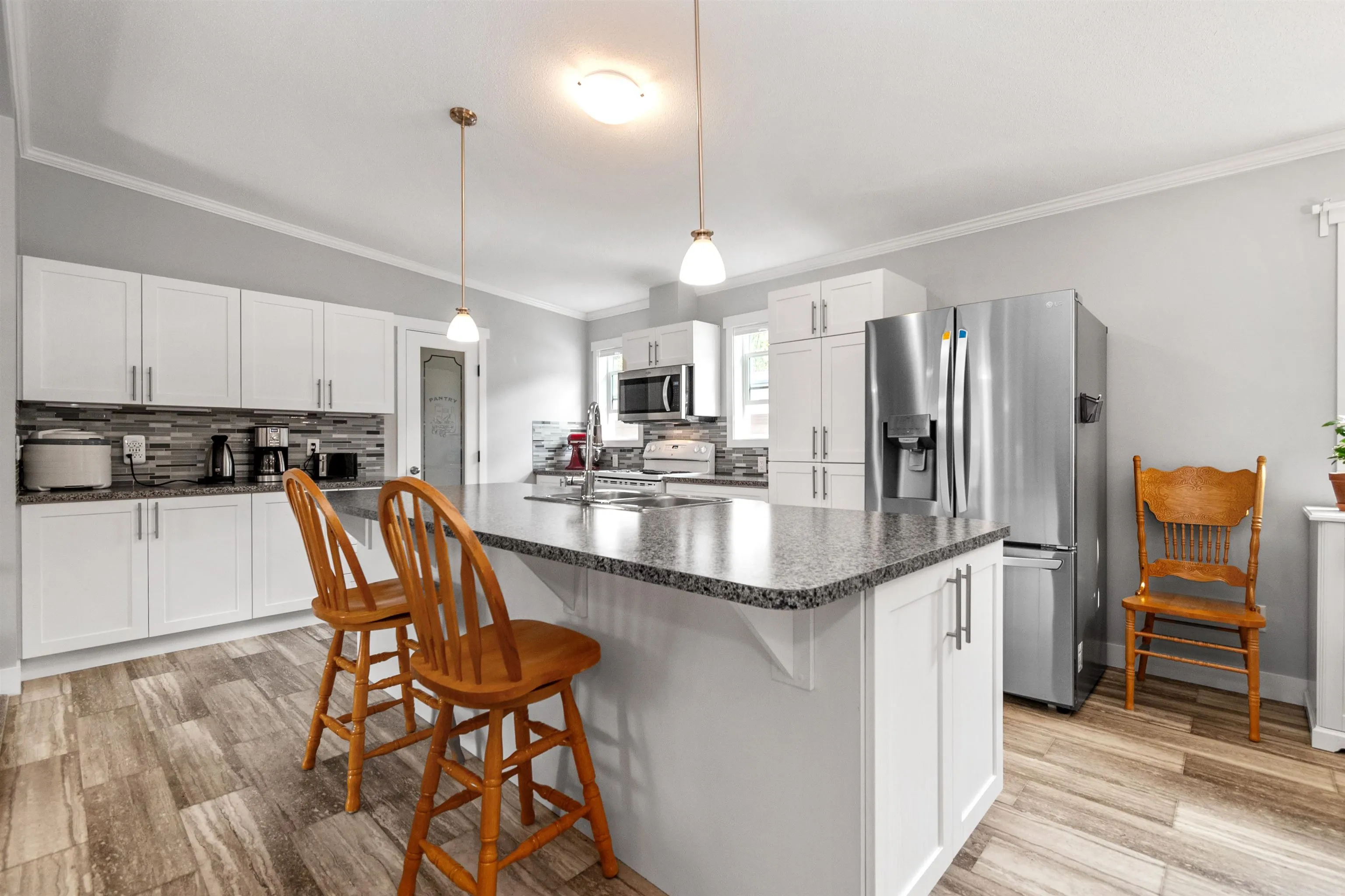36 59060 Lougheed Highway