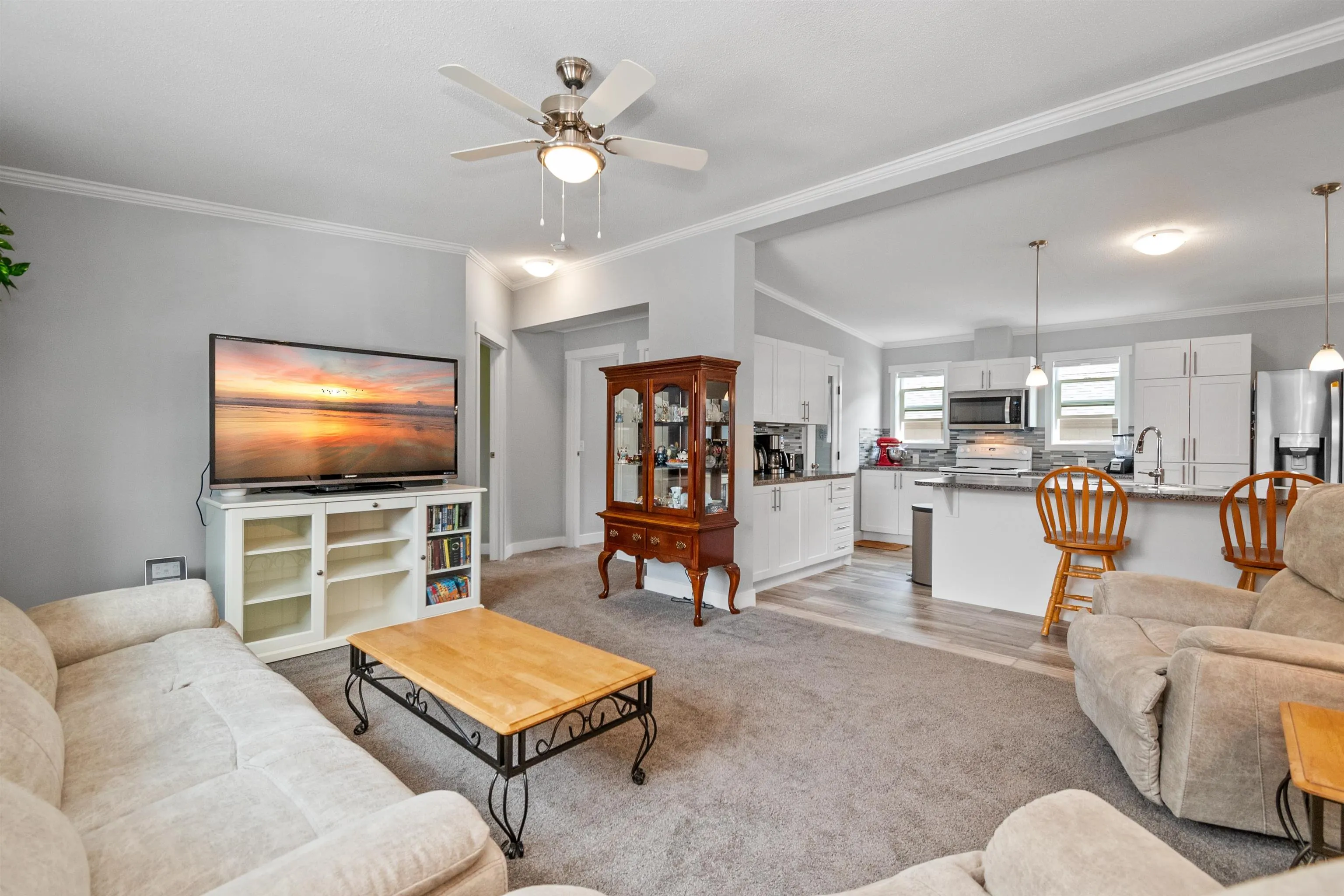 36 59060 Lougheed Highway