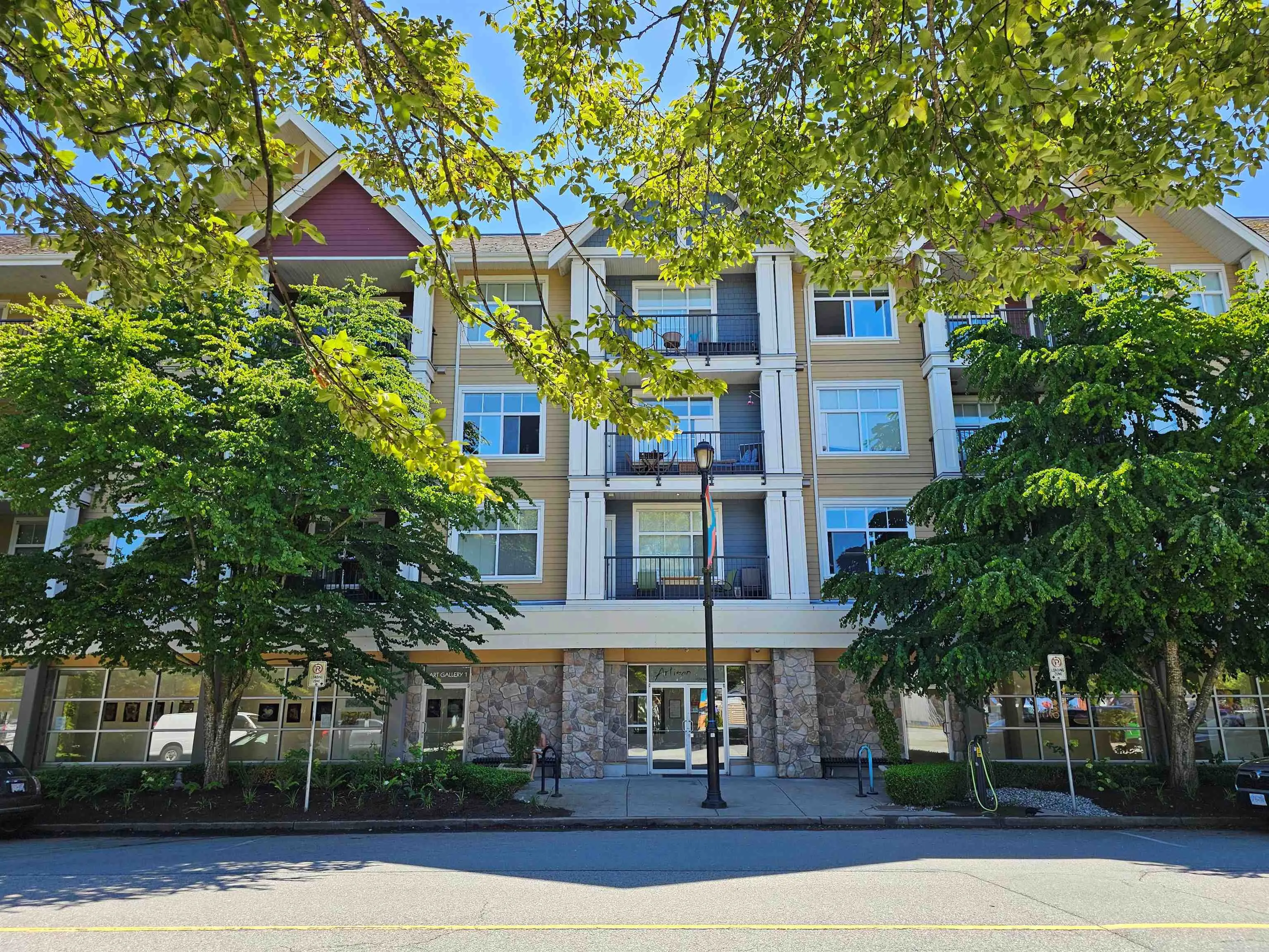 418 1336 Main Street