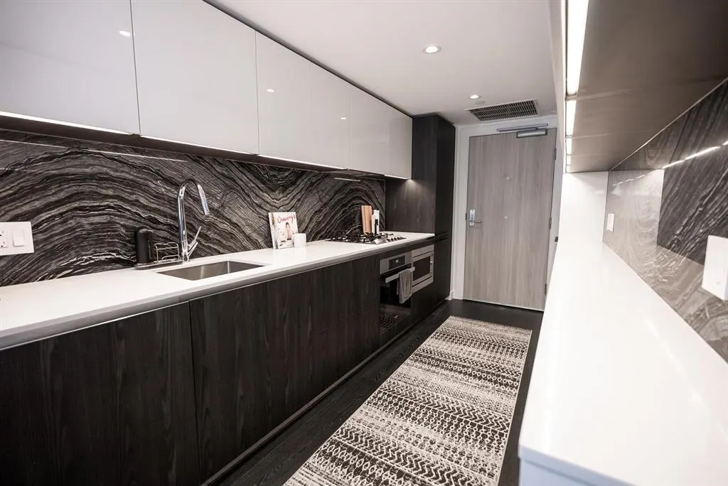 1206 1111 Richards Street