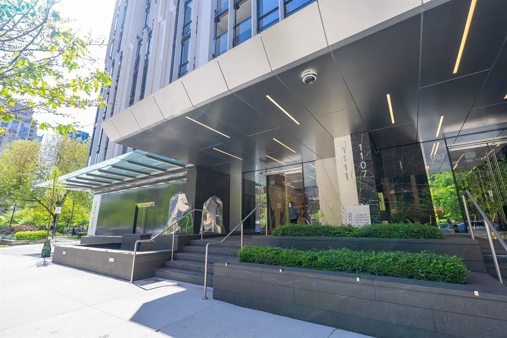 1206 1111 Richards Street