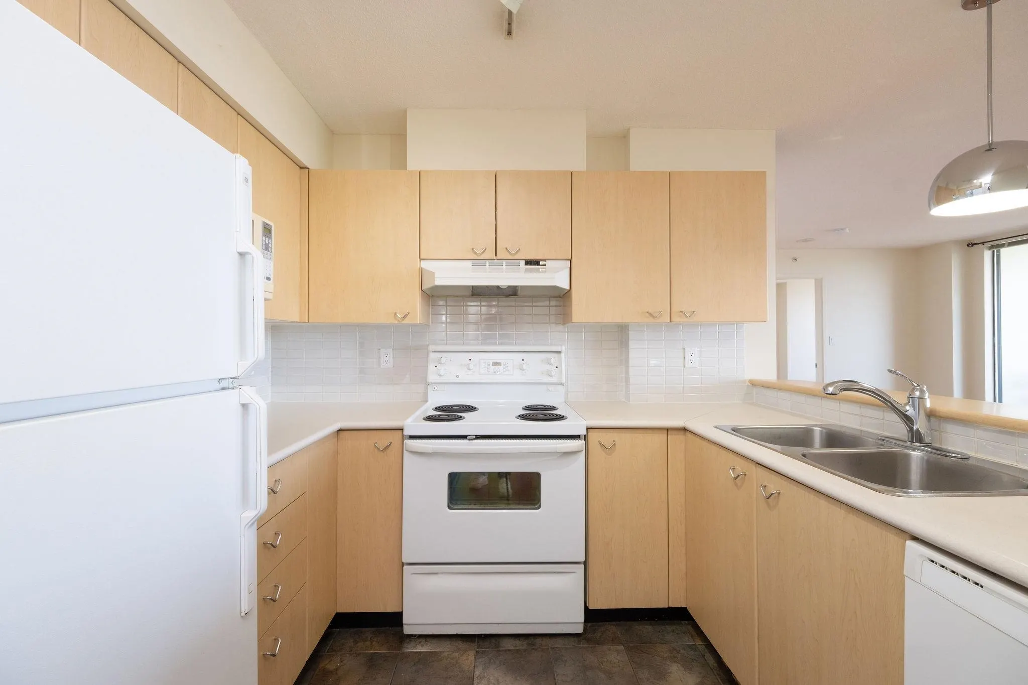1702 8180 Granville Avenue