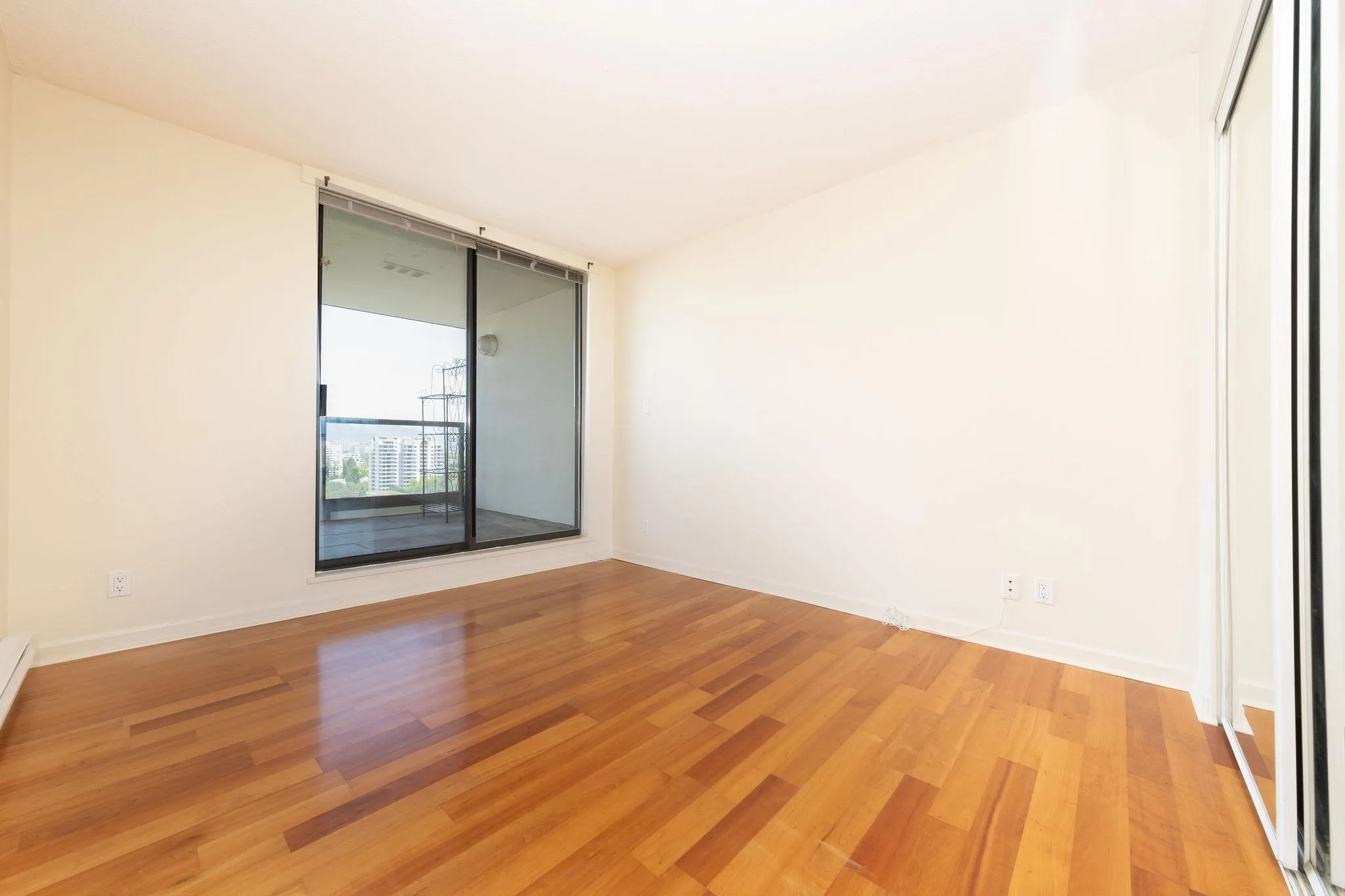 1702 8180 Granville Avenue