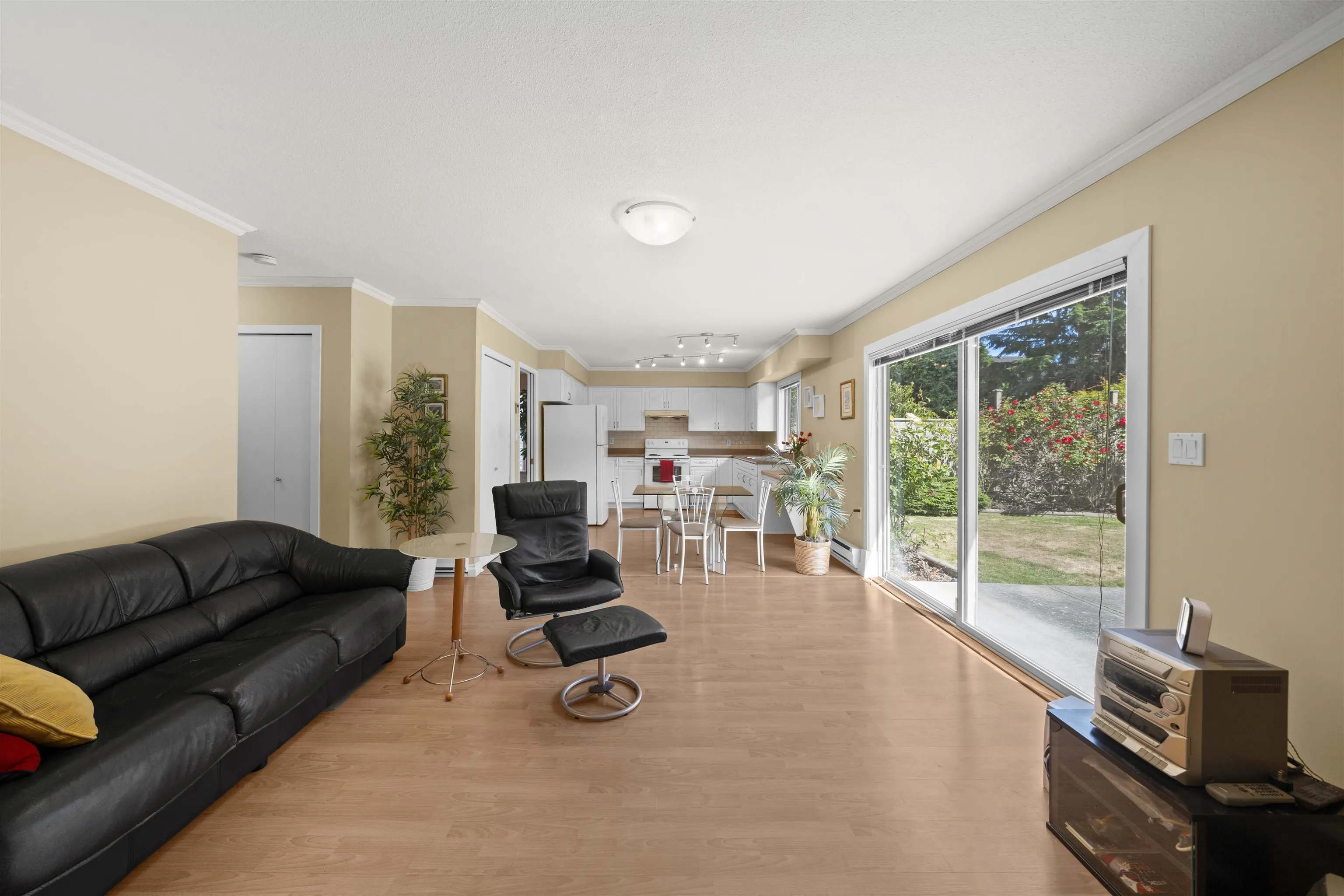 11800 Pintail Drive
