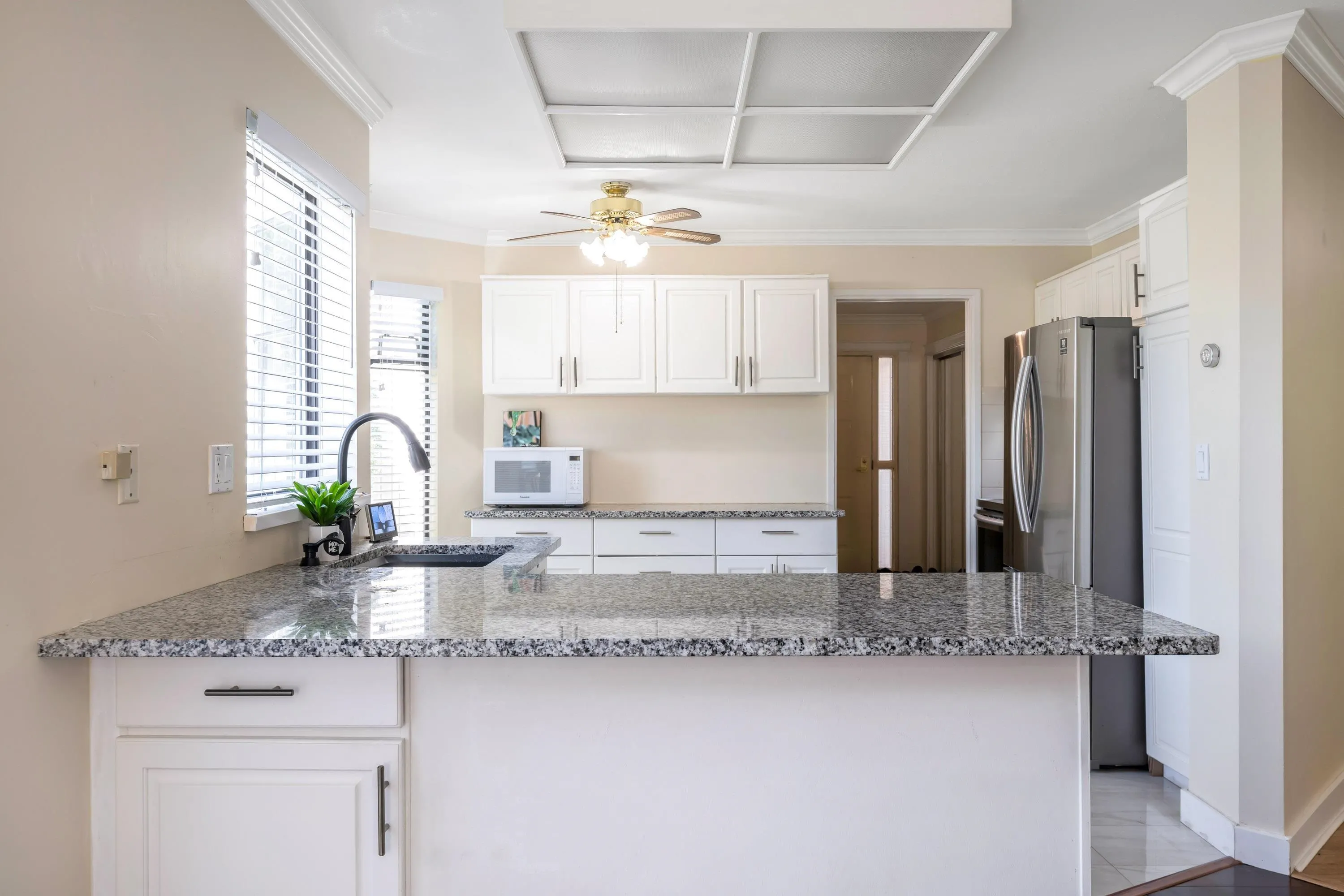 111 15153 98 Avenue