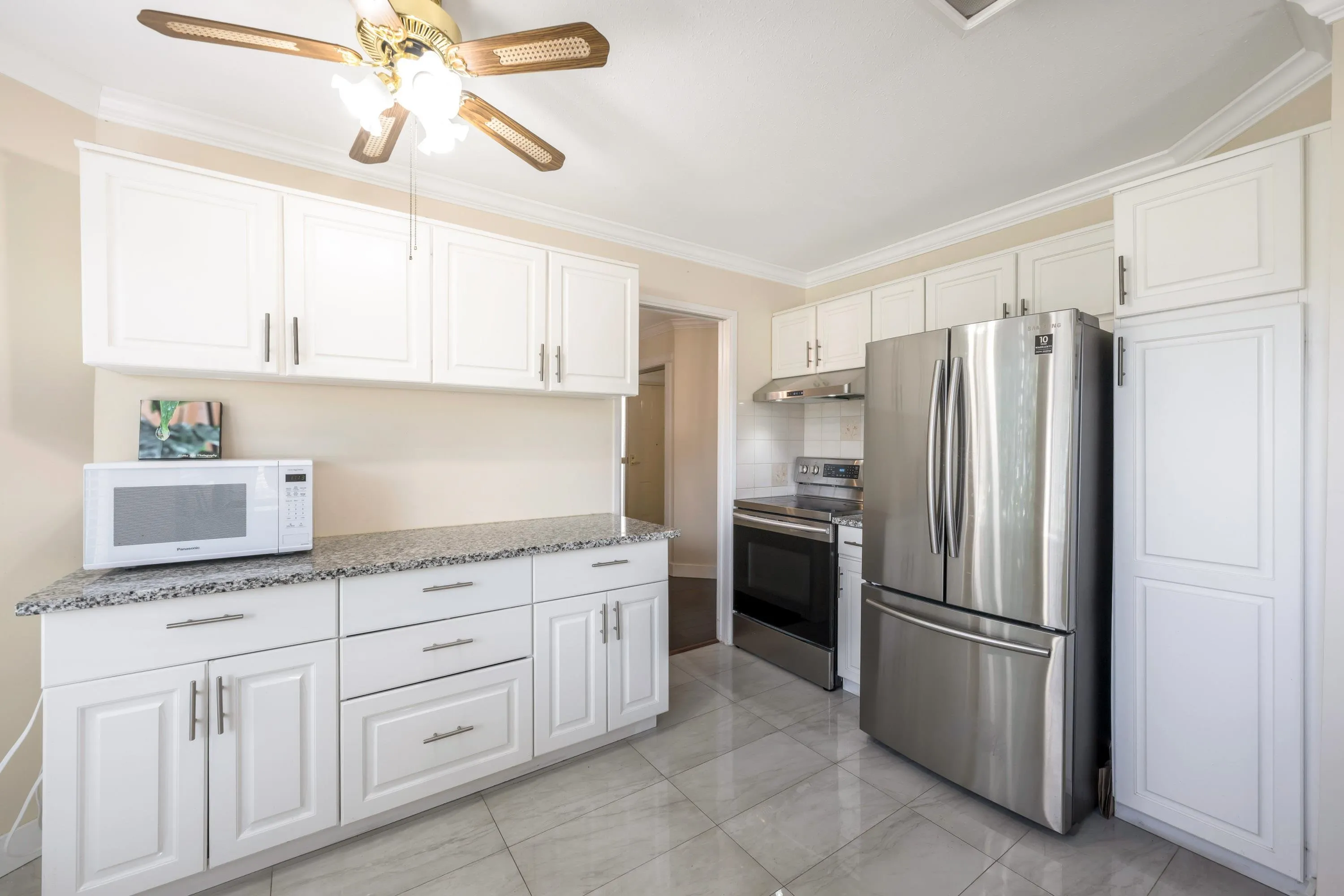 111 15153 98 Avenue