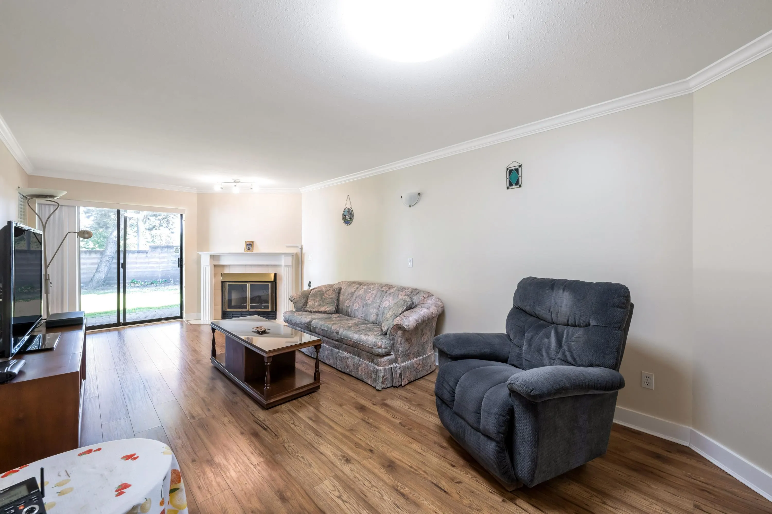 111 15153 98 Avenue