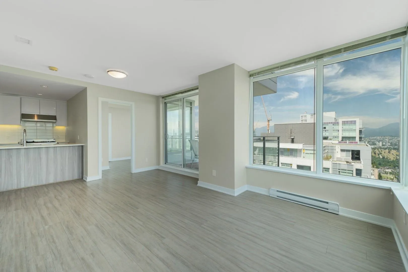 4105 4900 Lennox Lane