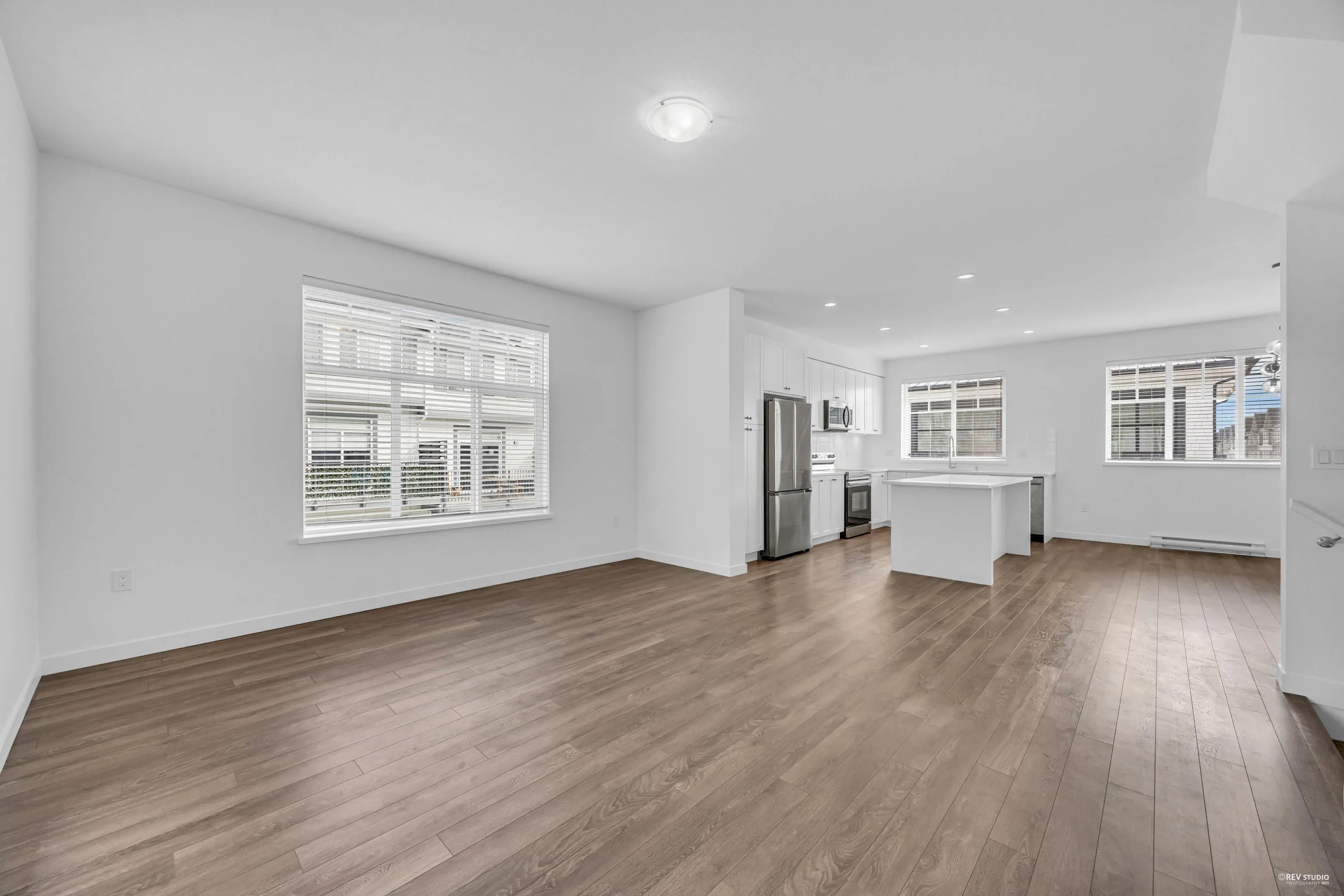 72 15487 99a Avenue