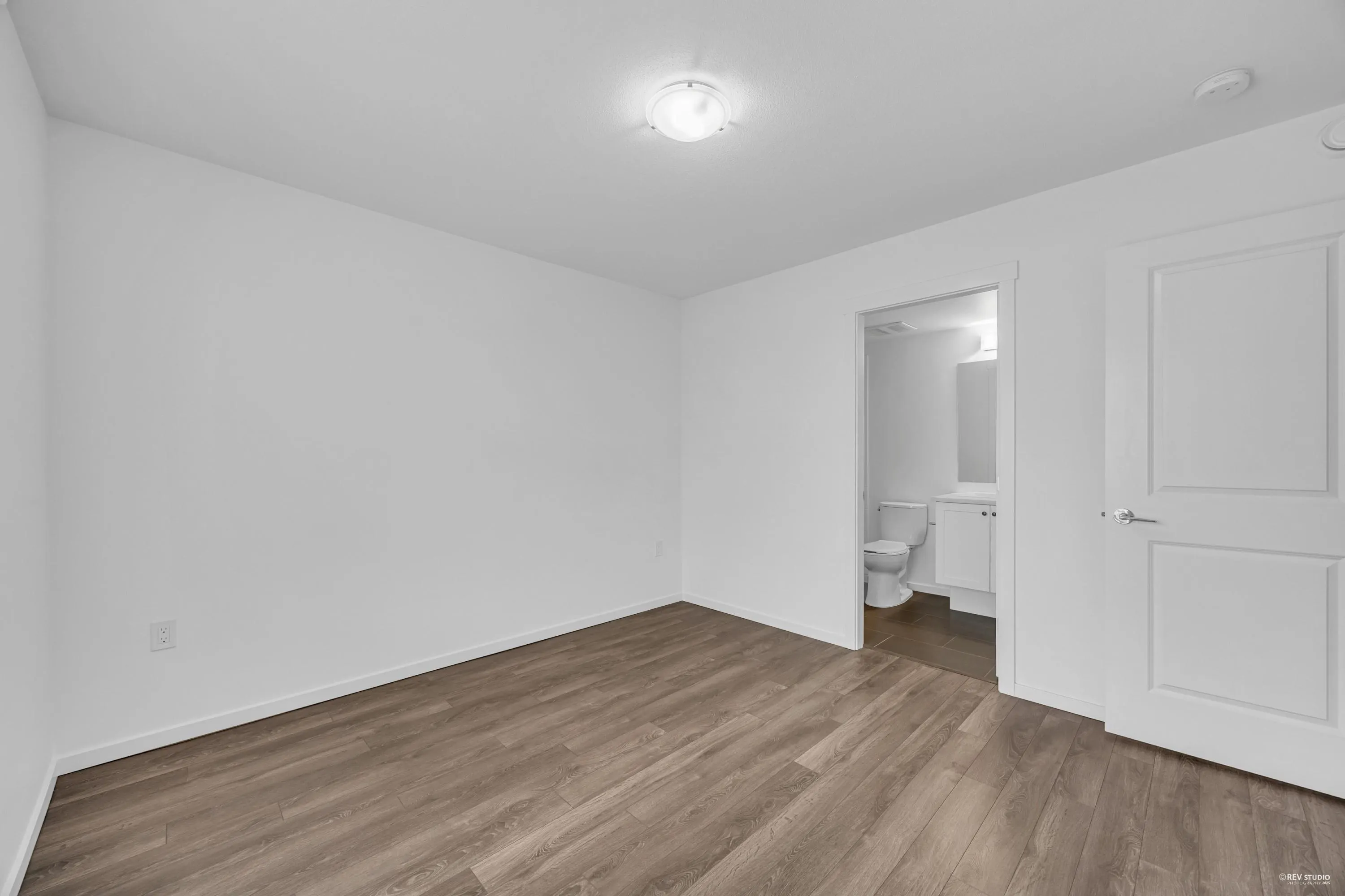 72 15487 99a Avenue