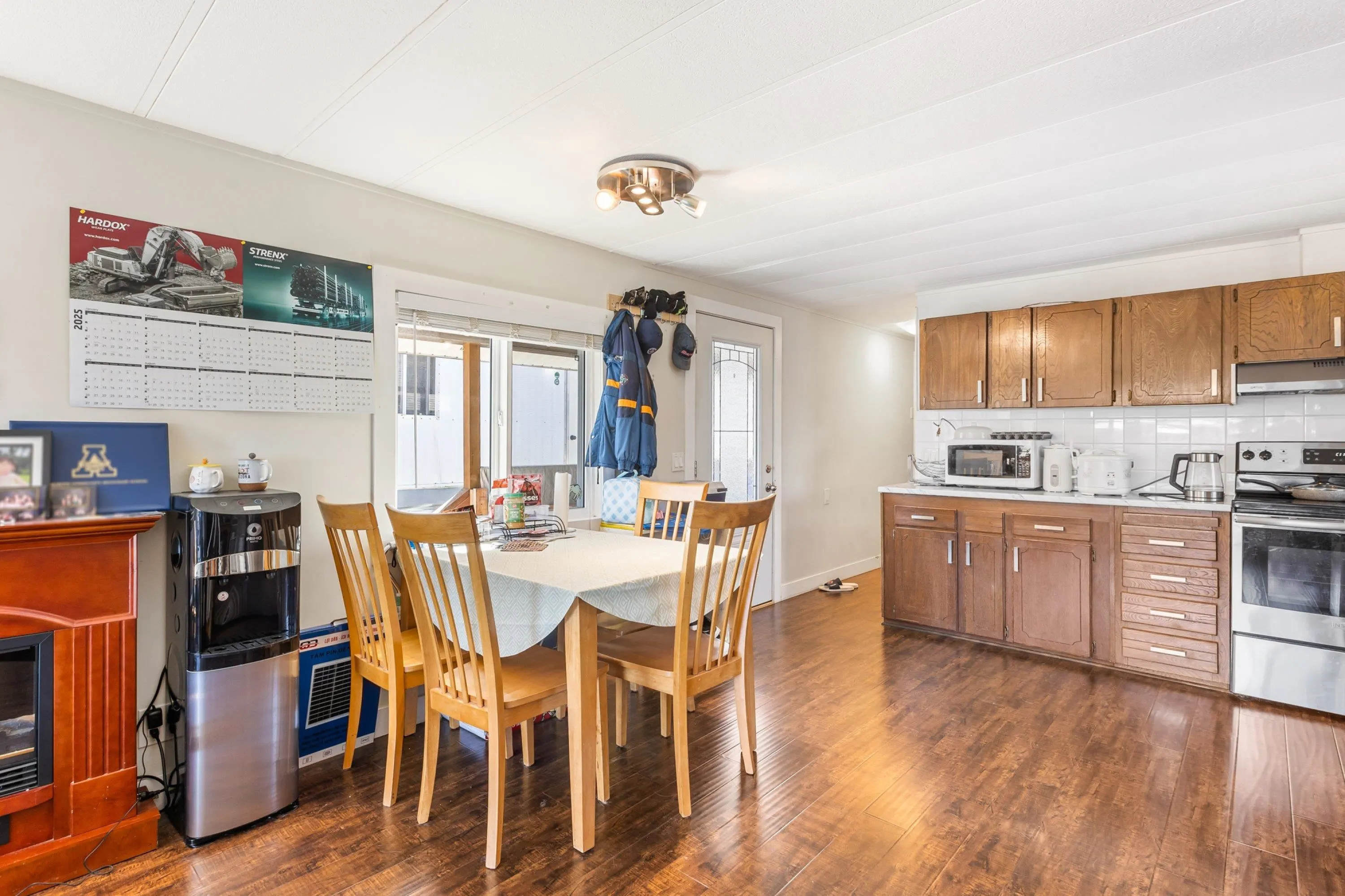 21B 26892 Fraser Highway