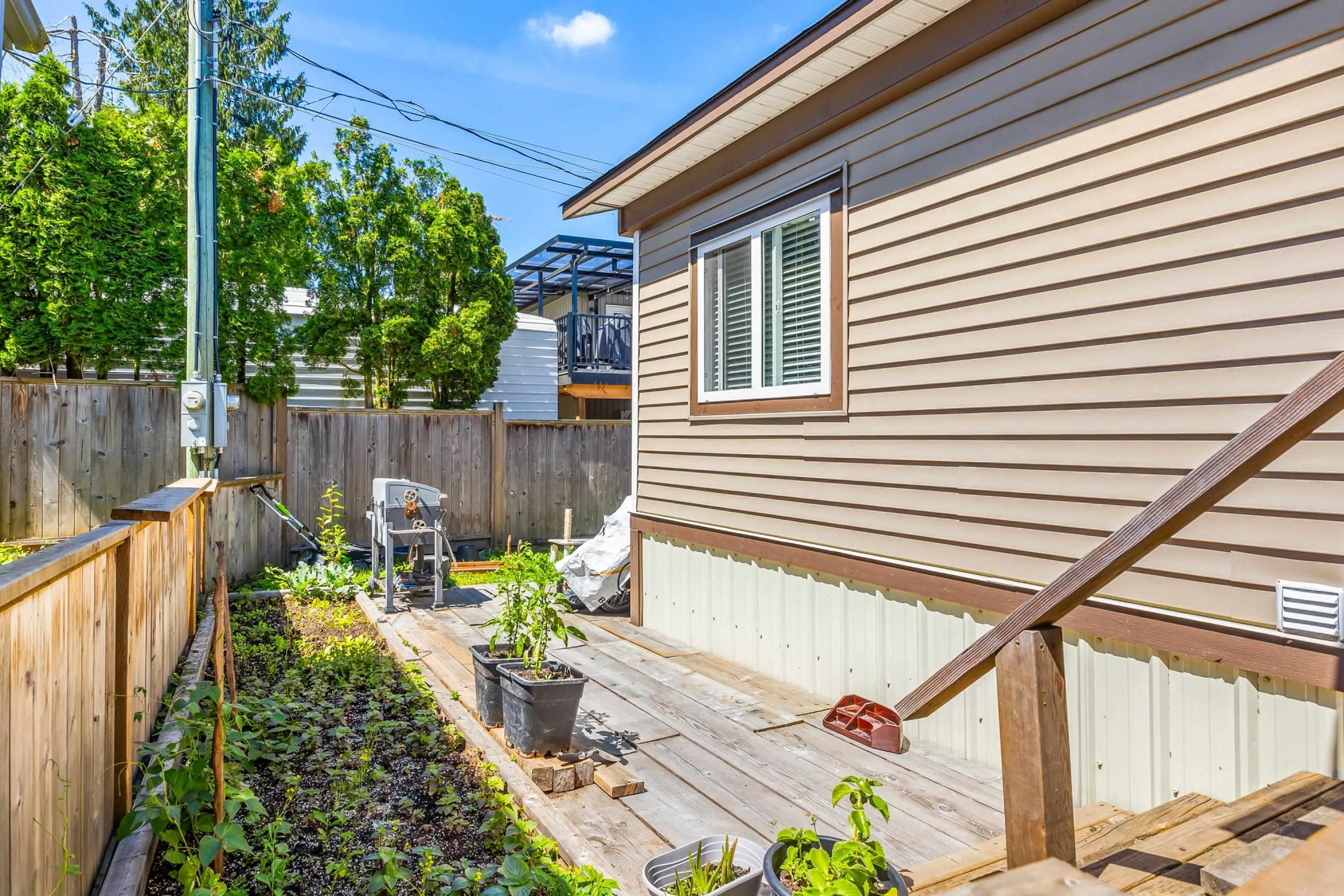21B 26892 Fraser Highway