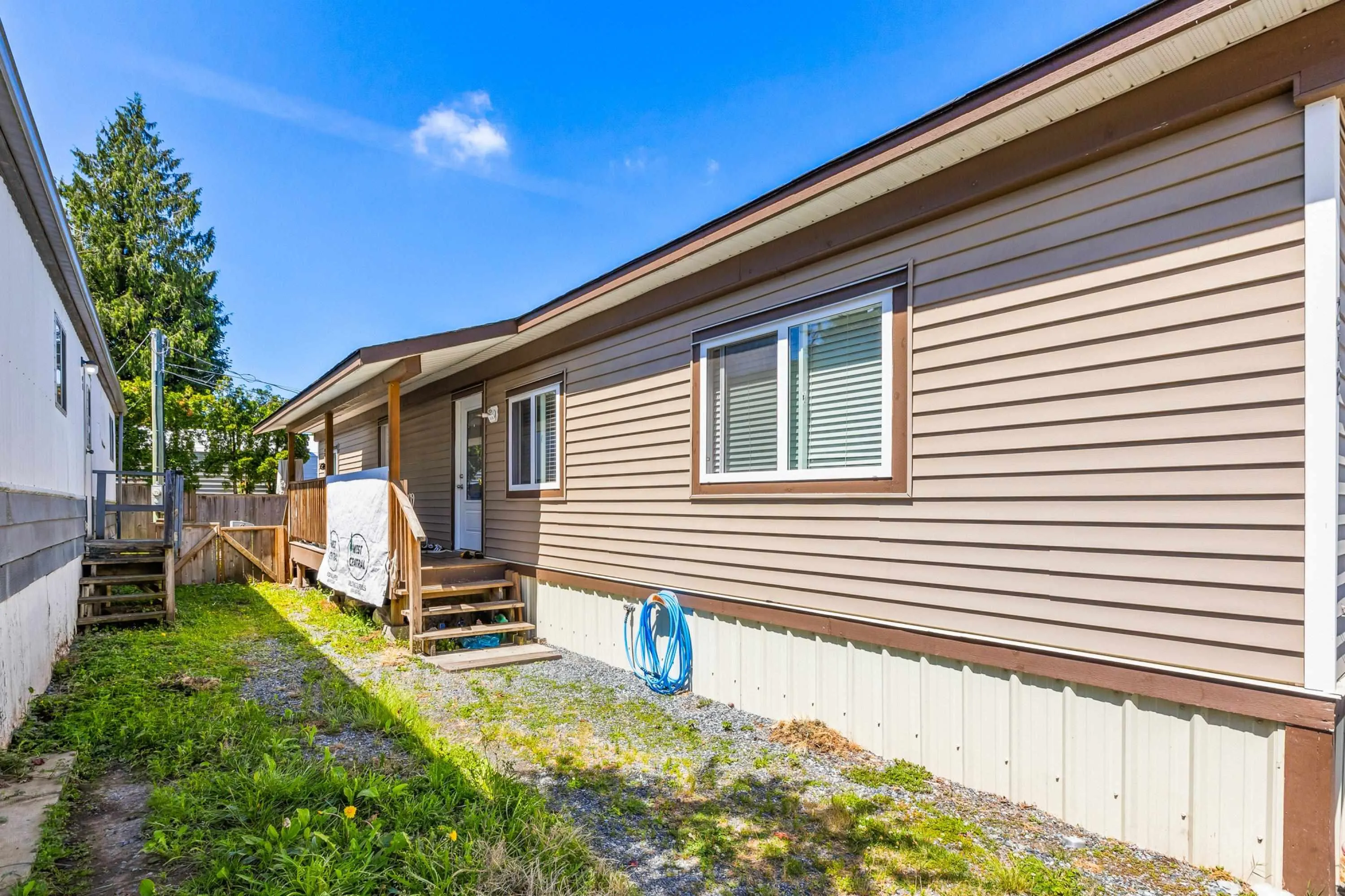21B 26892 Fraser Highway