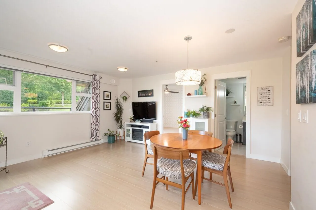407 160 Shoreline Circle