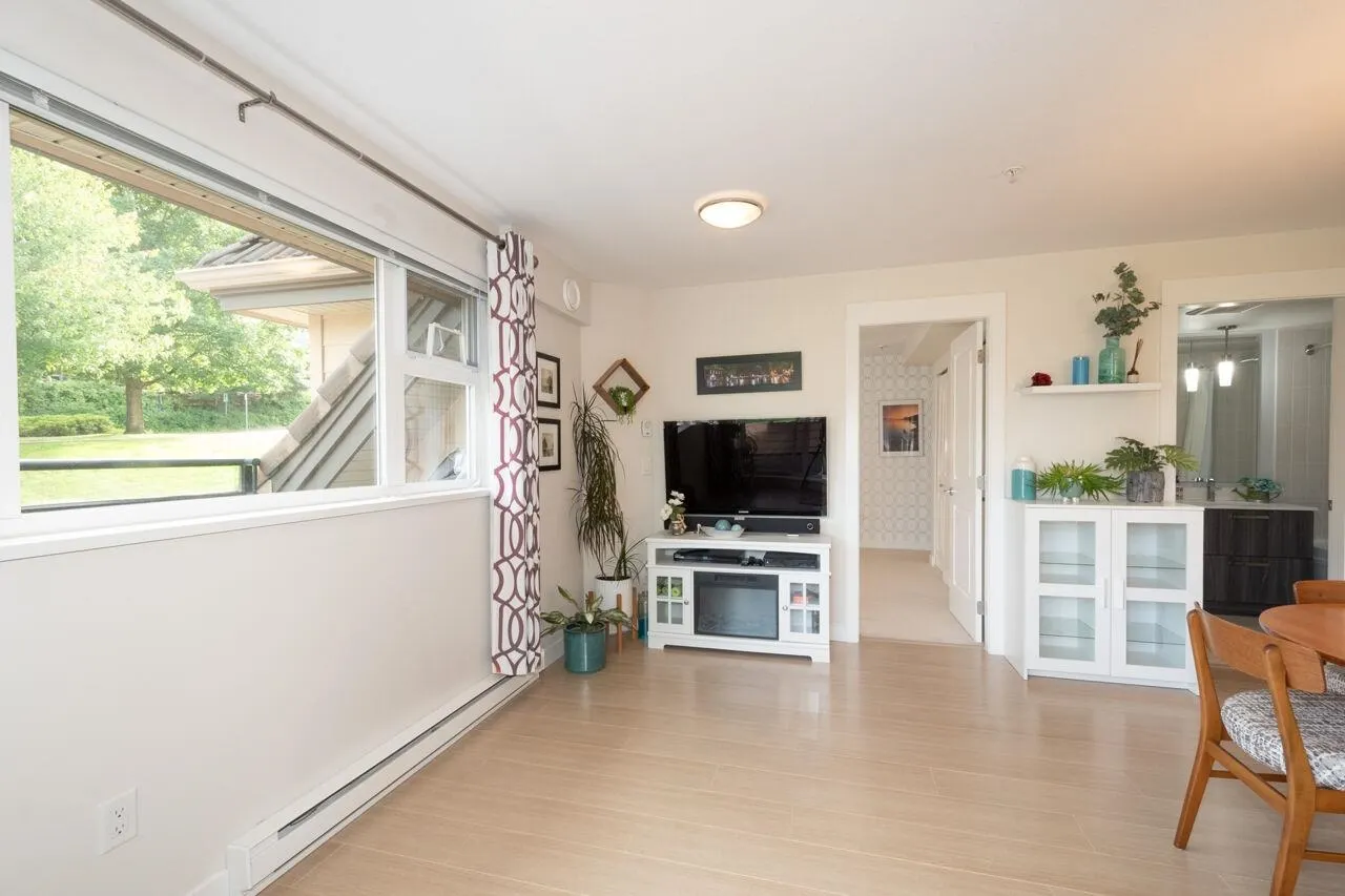 407 160 Shoreline Circle