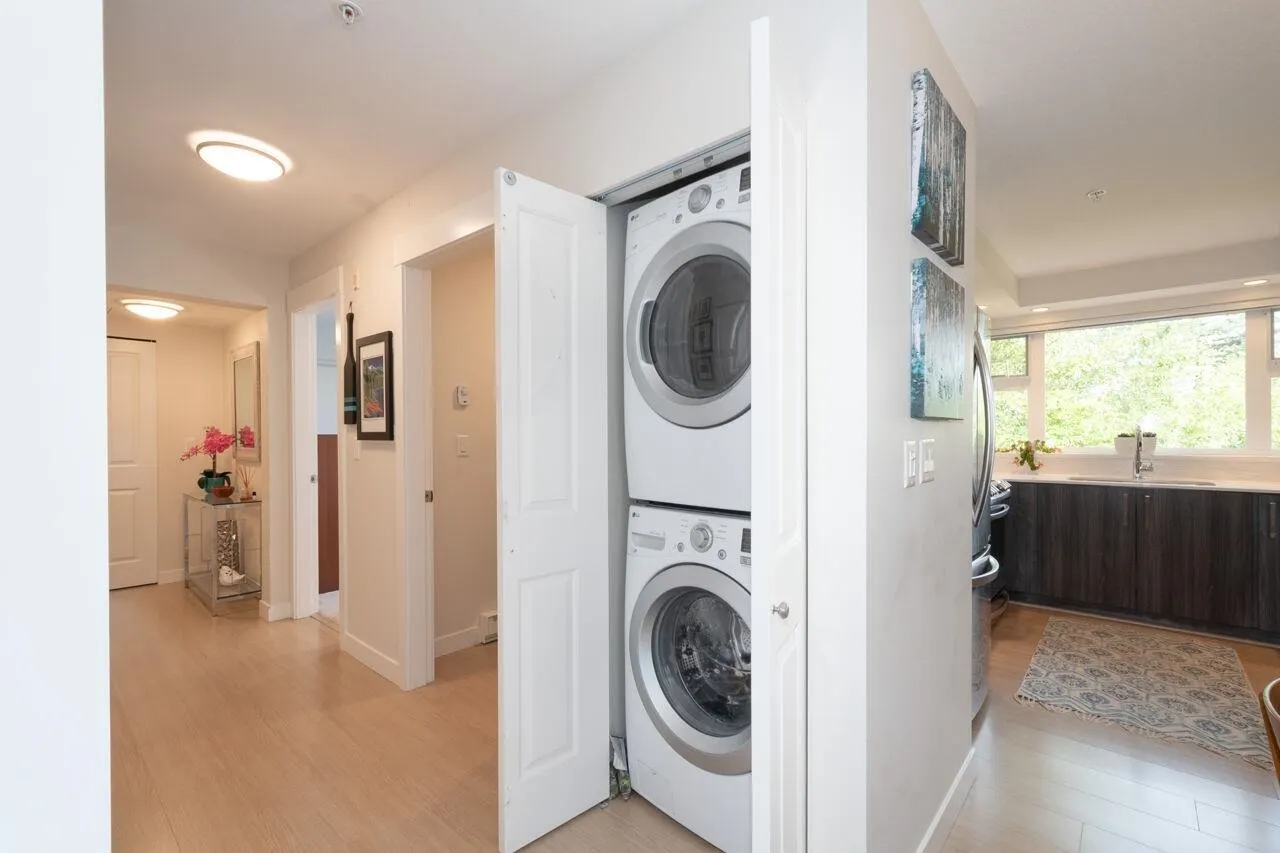 407 160 Shoreline Circle