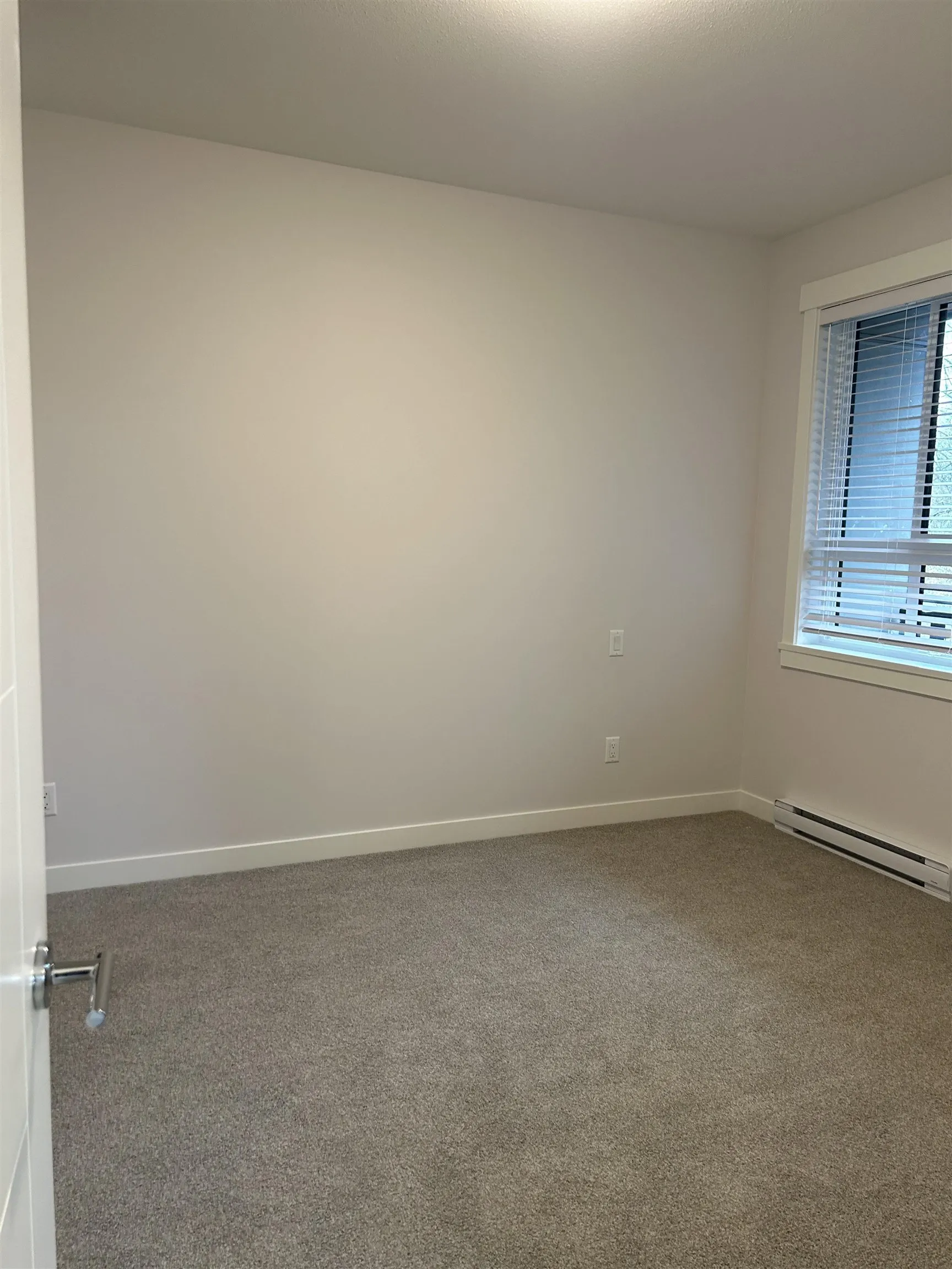 406 32690 14th Avenue