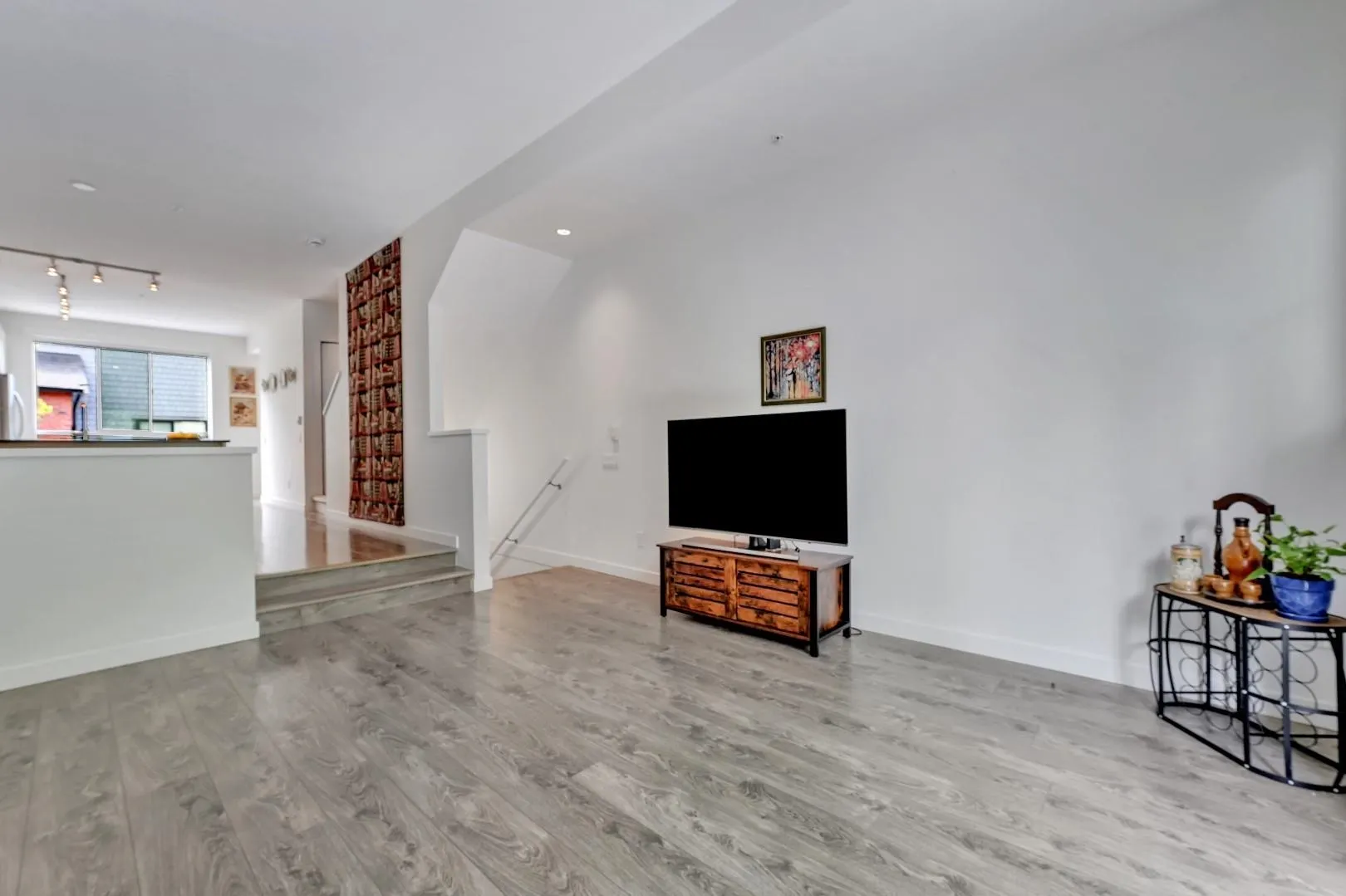 25 2358 Ranger Lane