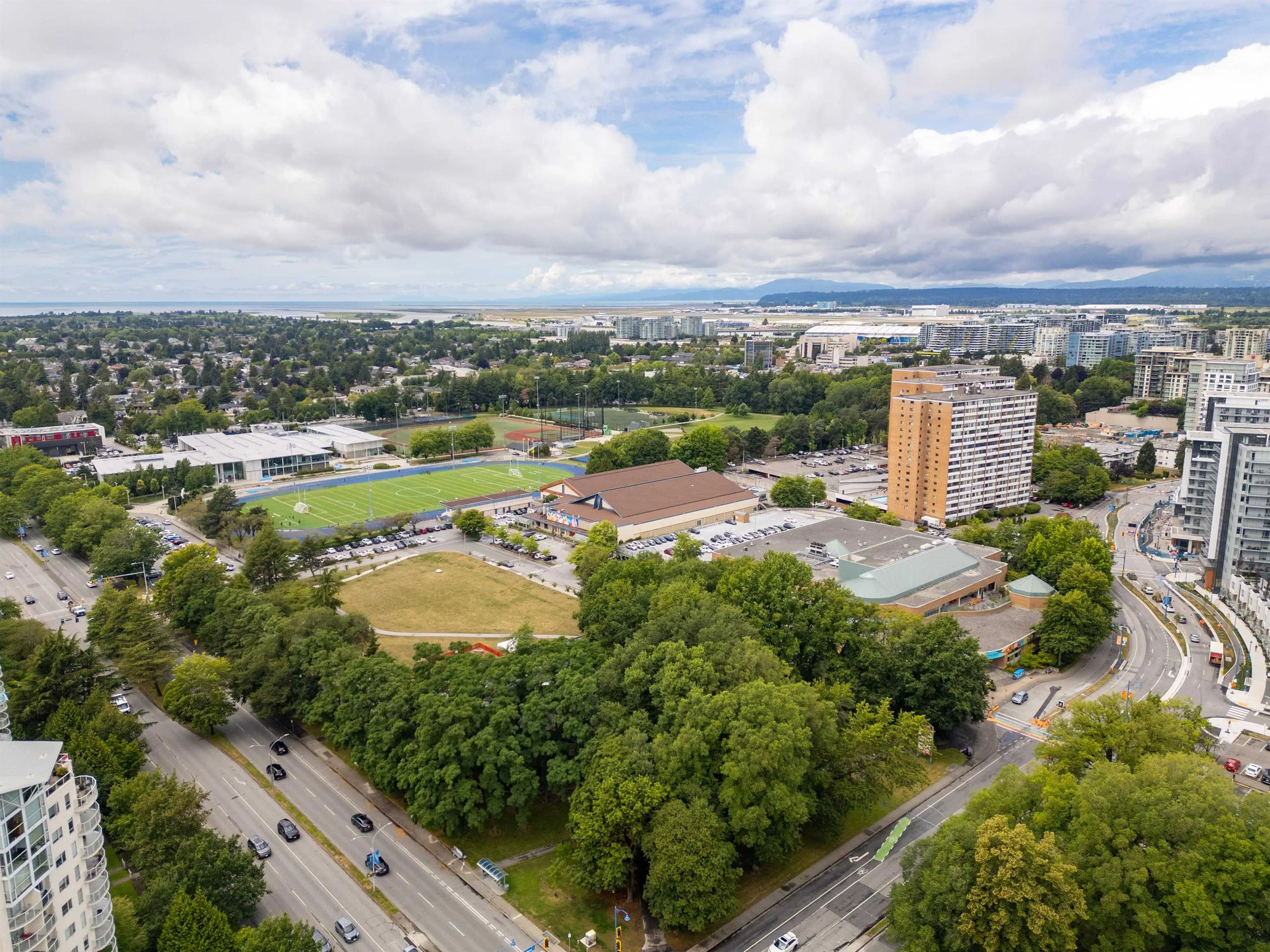 403 6631 Minoru Boulevard