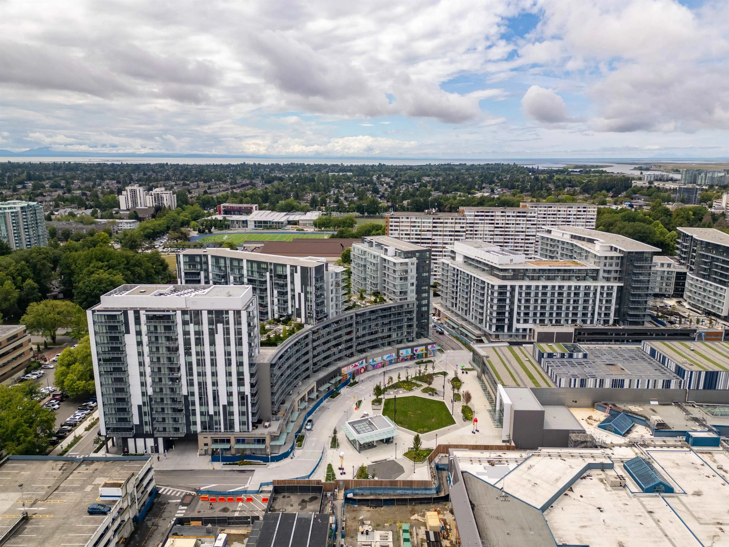 403 6631 Minoru Boulevard