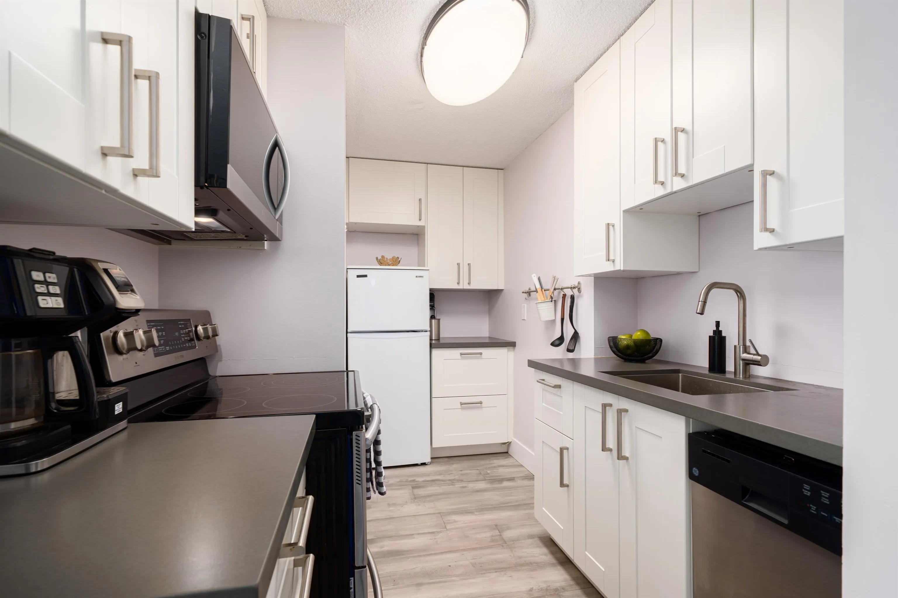 403 6631 Minoru Boulevard
