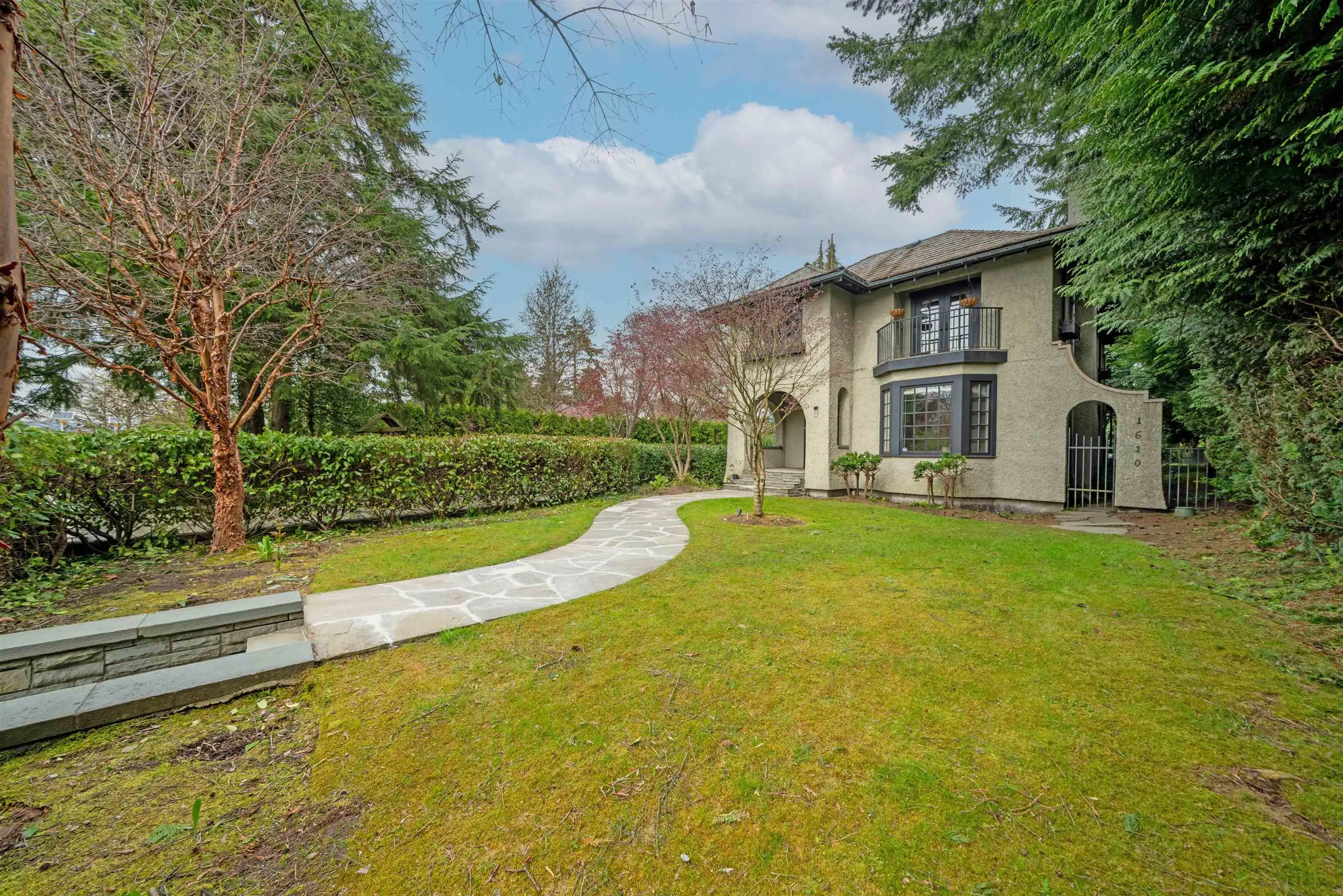 1610 Wesbrook Crescent