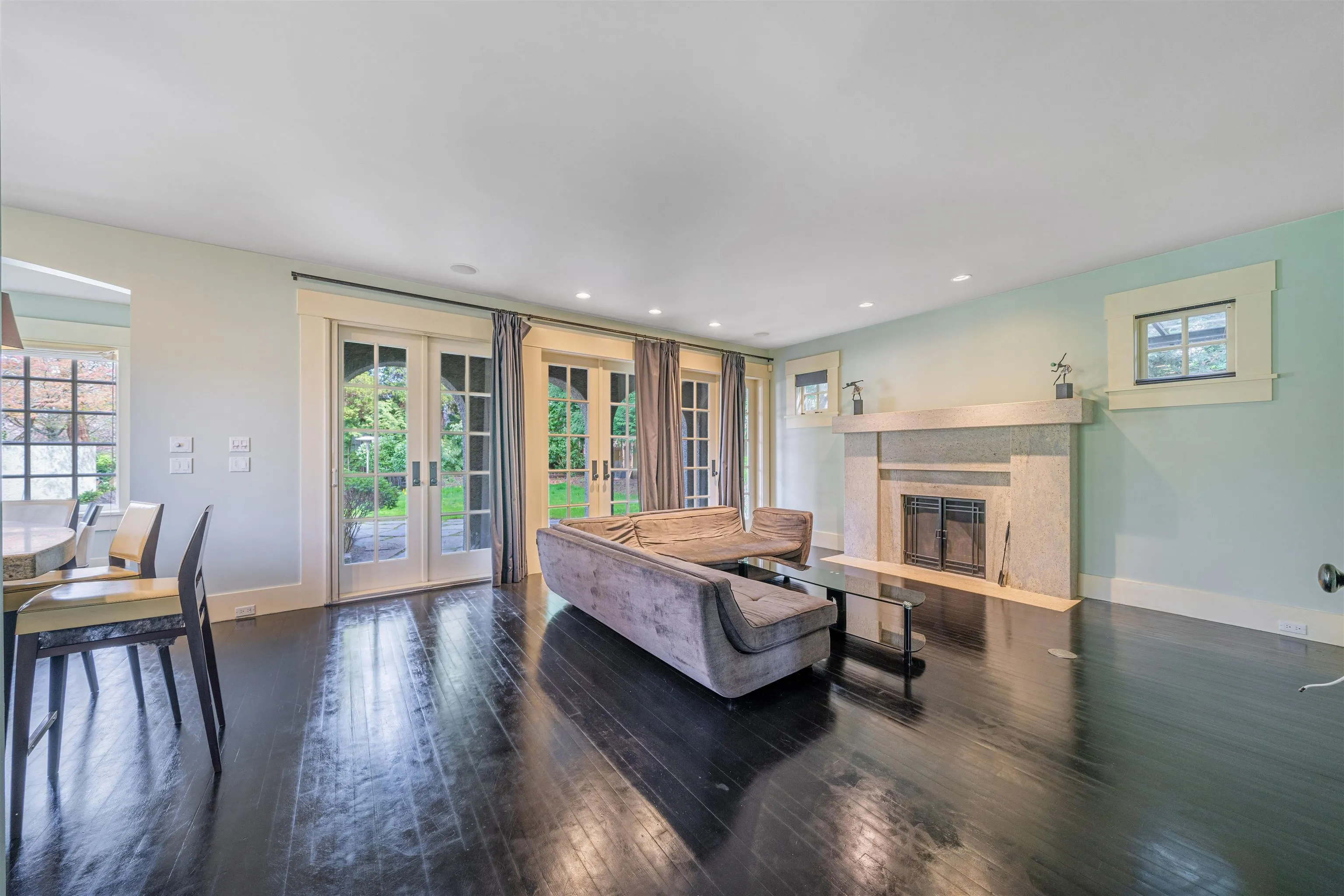 1610 Wesbrook Crescent